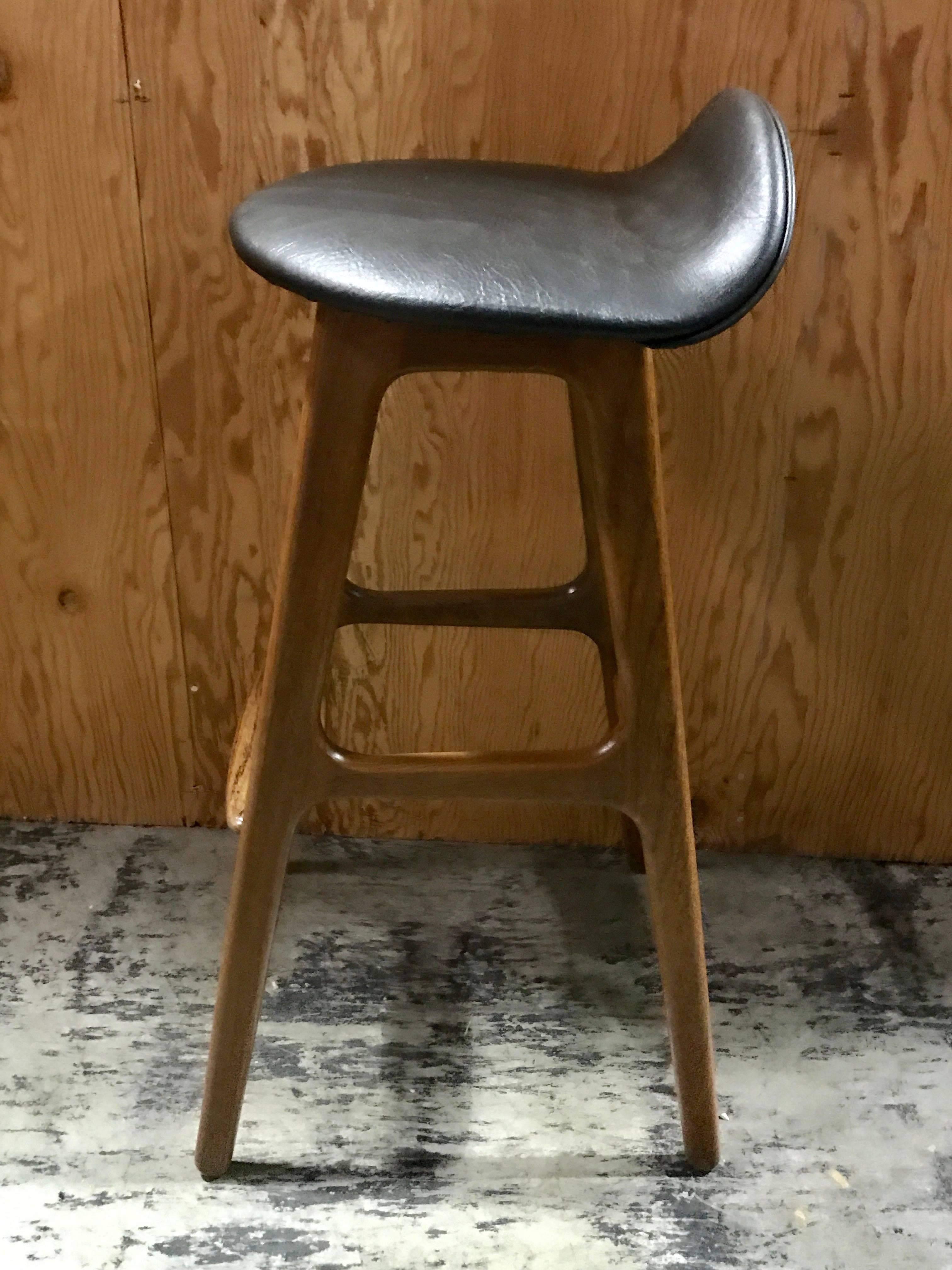 Pair of Erik Buch Barstools for O.D. Mobler In Excellent Condition In West Palm Beach, FL