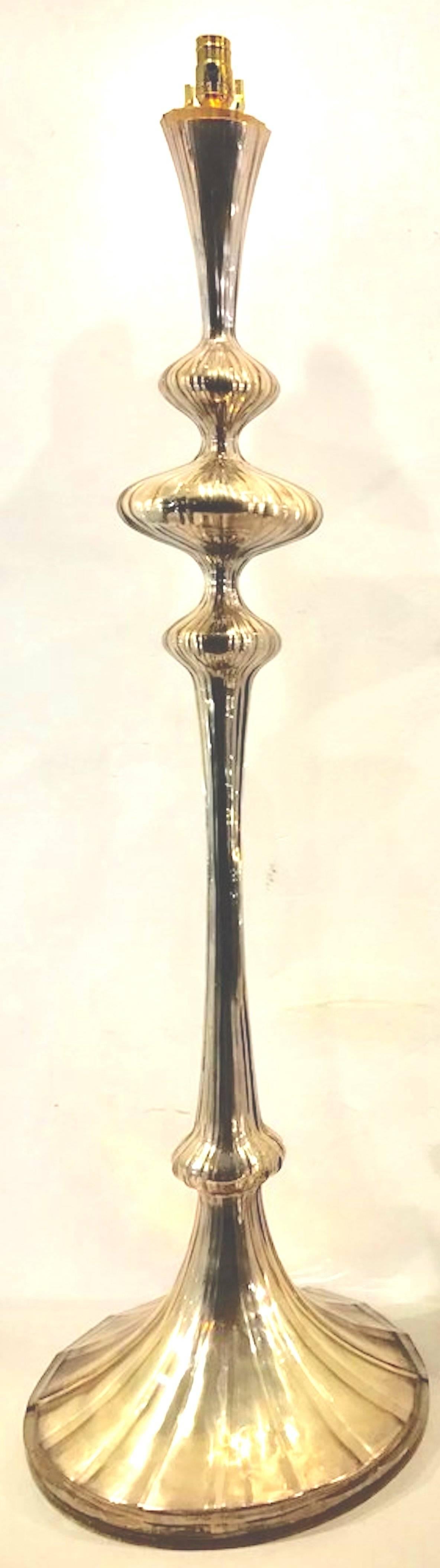 A Mercury Lucite floor lamp, in the style of Murano, beautifully made of two-part seamed Lucite, great style, size. This item is at our Atlanta GA, Location, not Palm Beach.