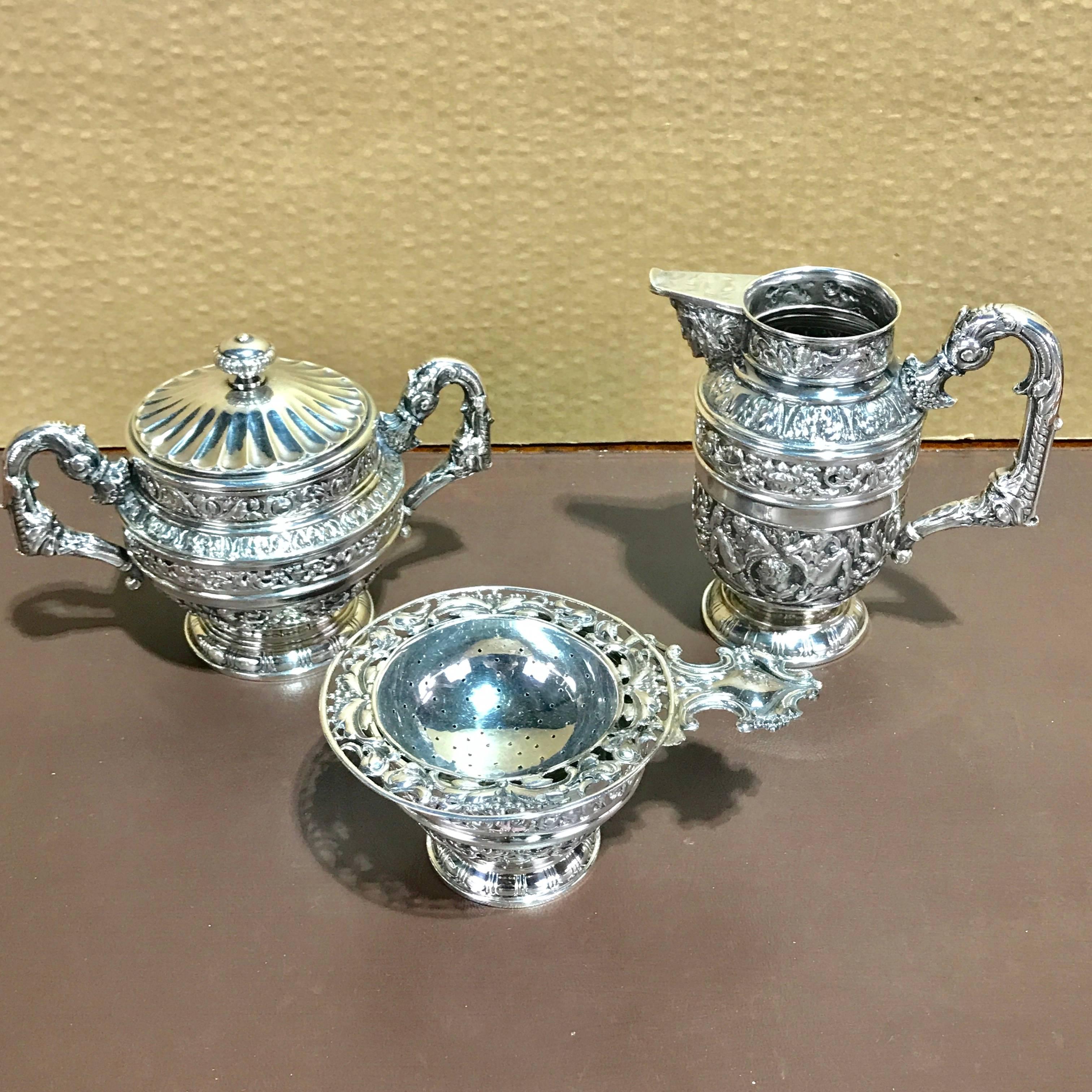 Massive Cellini Sterling Tea and Coffee Service In Excellent Condition In West Palm Beach, FL