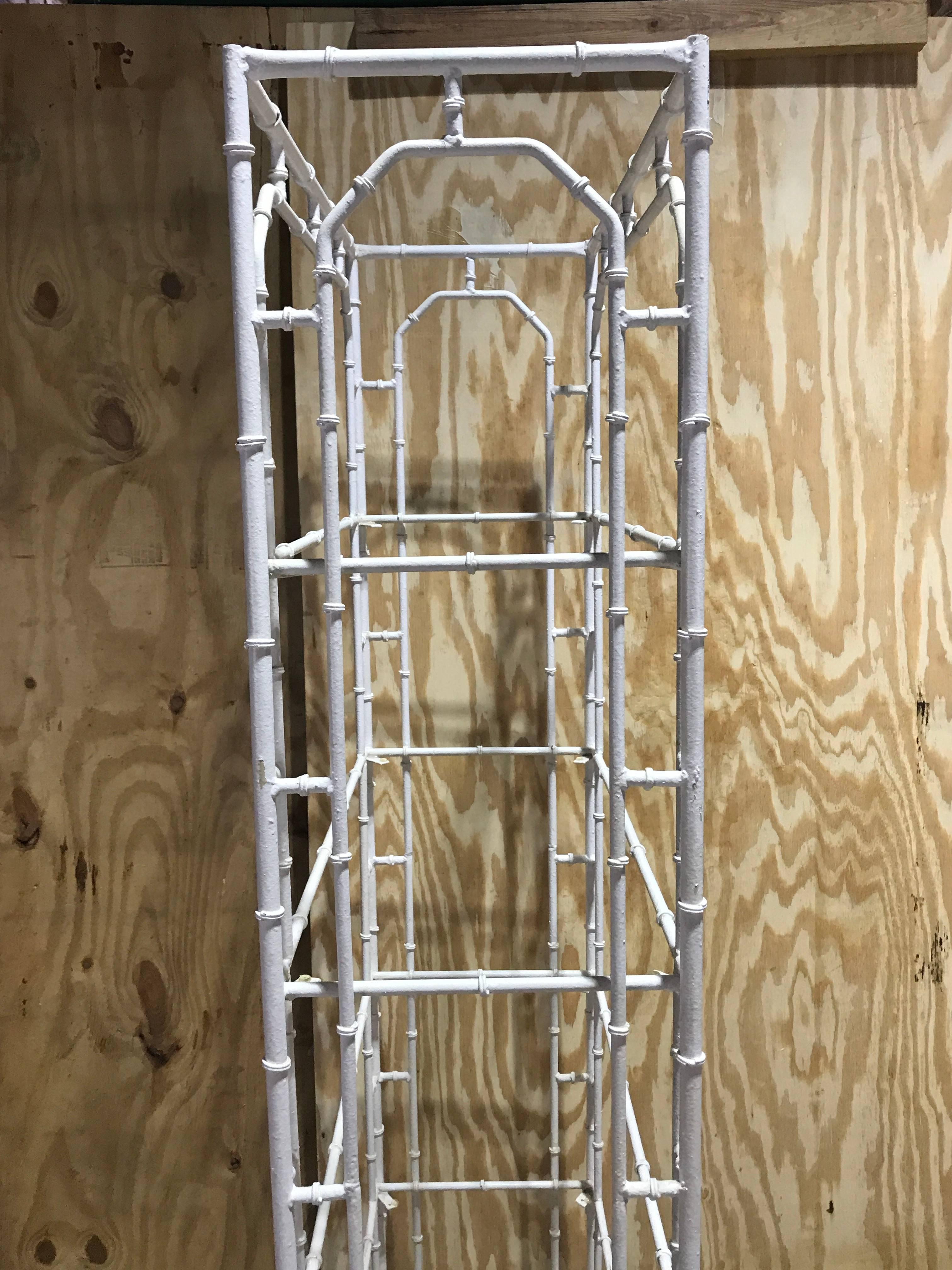 Large Faux Bamboo Iron Étagère in White In Good Condition In West Palm Beach, FL