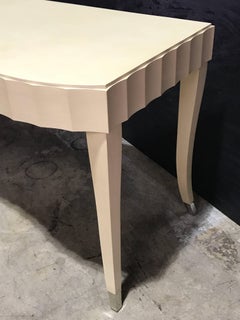 Barbara Barry für Baker Lackierter Schreibtisch oder Eitelkeit:: elfenbeinfarben