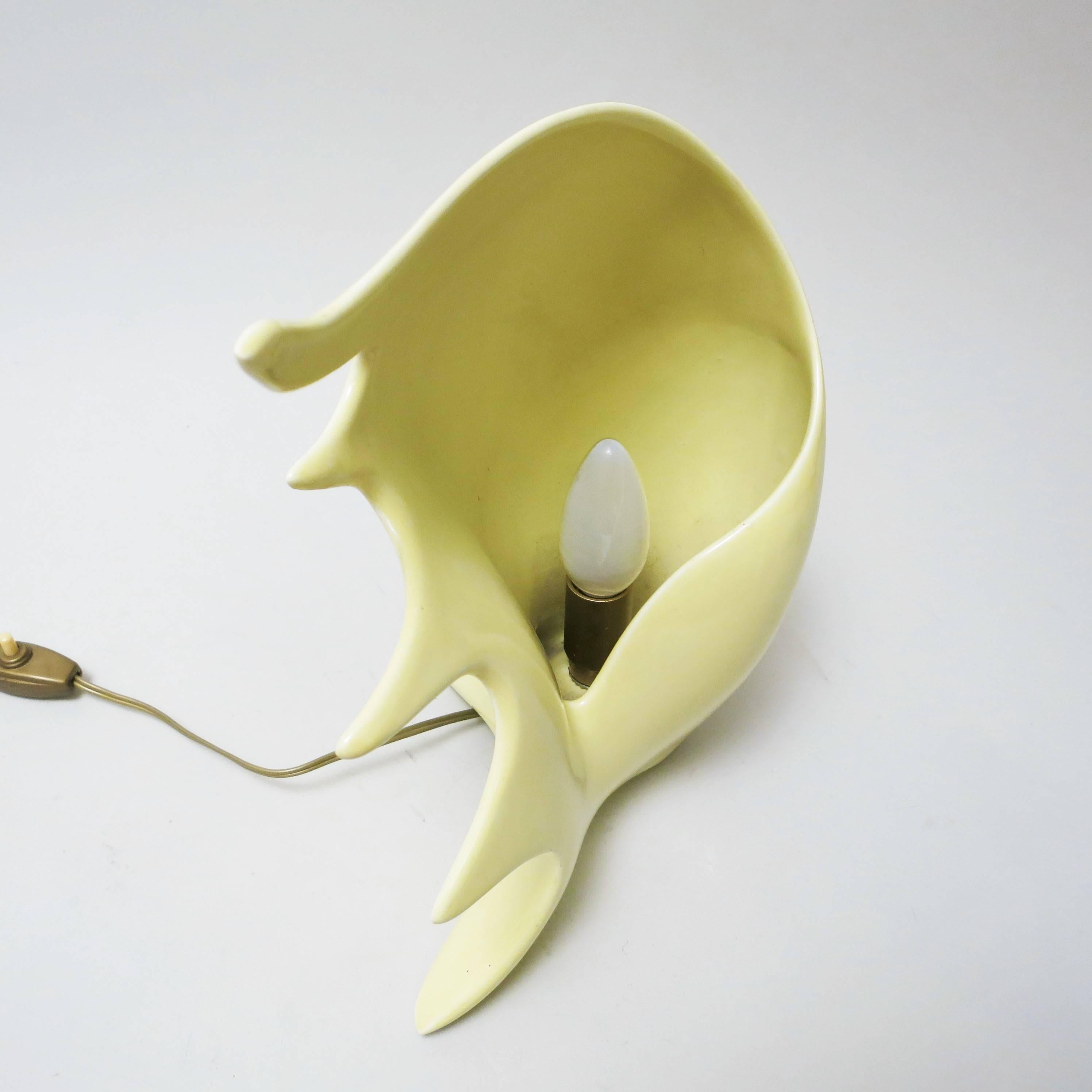 Mid-20th Century Conchiglia Ceramic Lamp by Antonia Campi