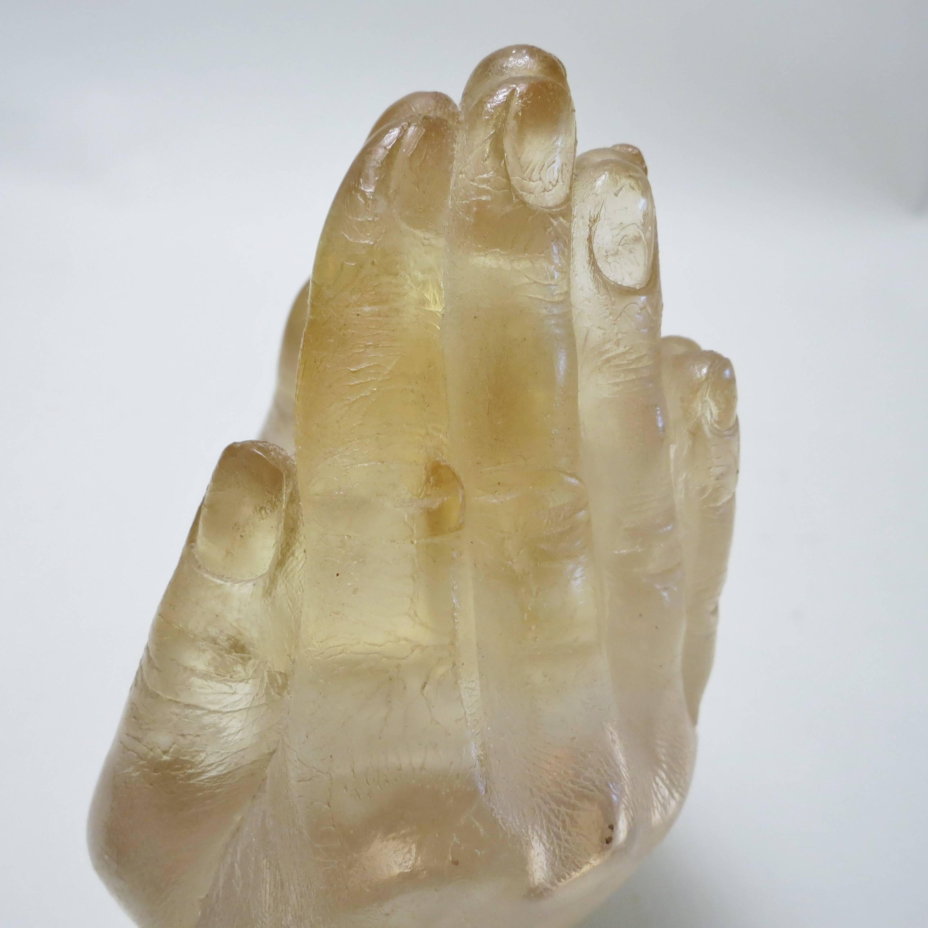 Sculpture Hands in Yellow Resin Attributed to Pierre Giraudon 2