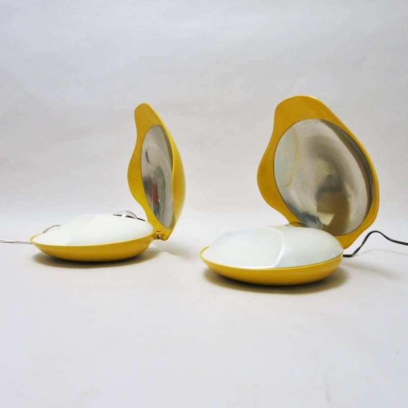 Mid-20th Century Pair of Space Age Italian Shef Lamps by Gamma 3 For Sale