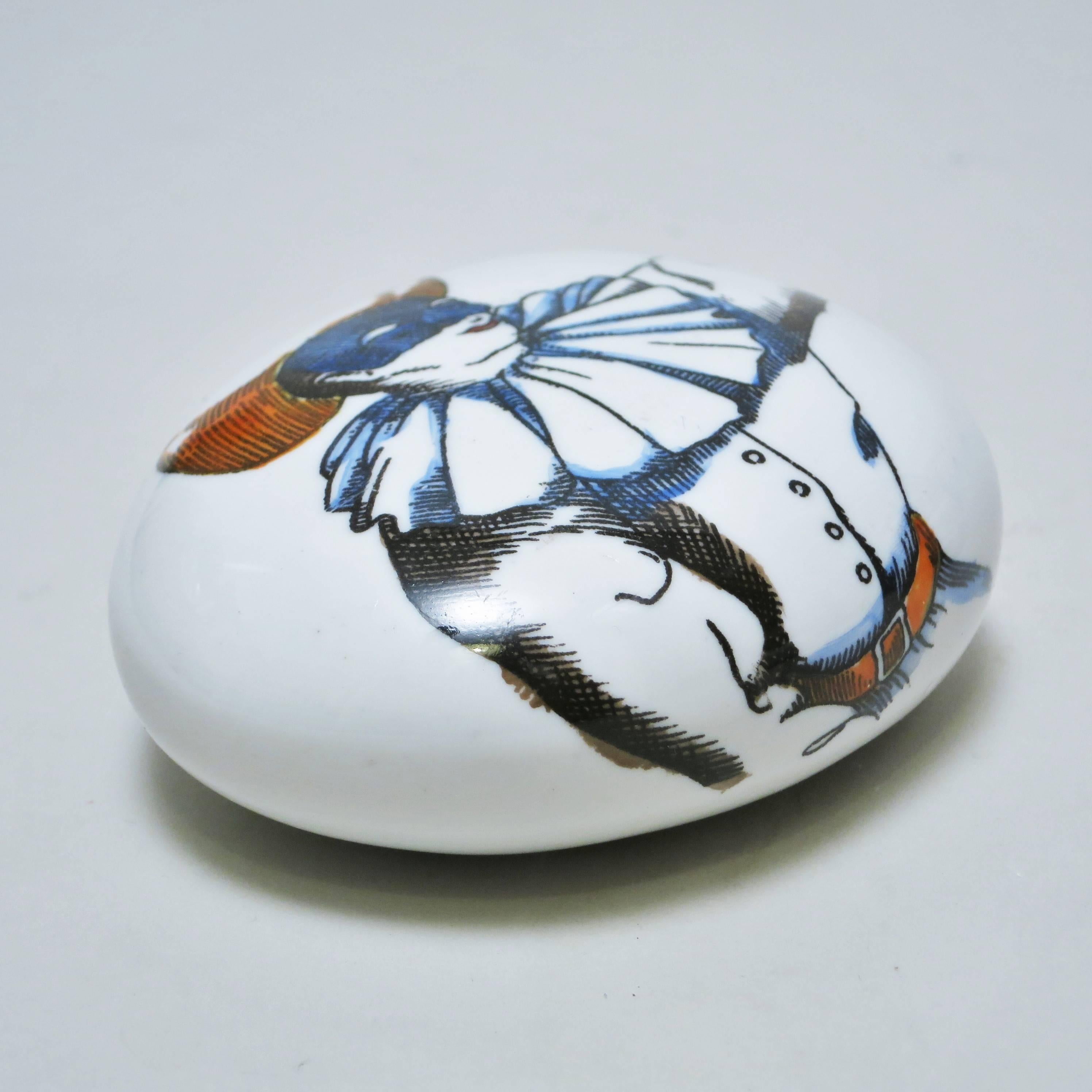 Porcelain Pebble Paperweight Commedia dell'Arte by Piero Fornasetti In Good Condition For Sale In Paris, FR