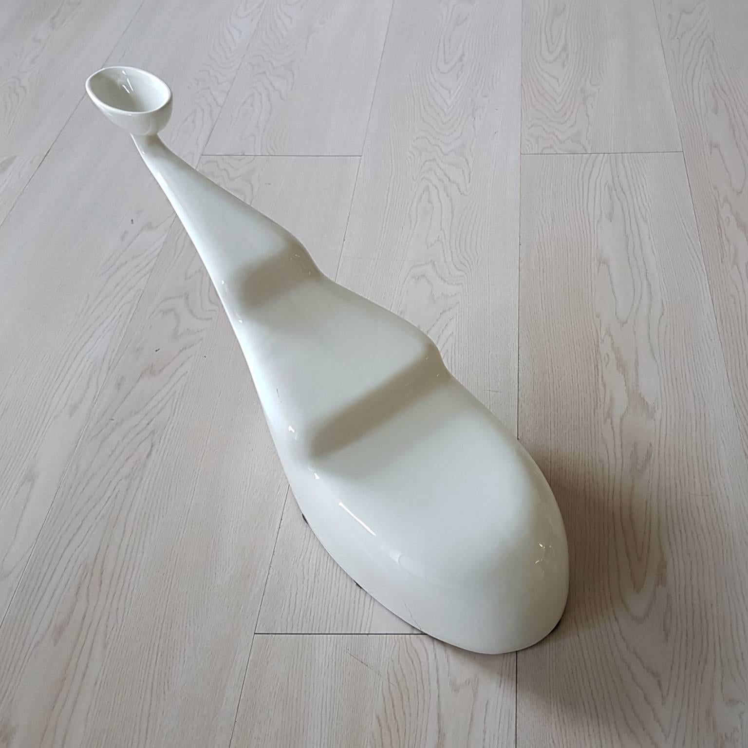 White vase in porcelain designed by Andrea Branzi for Zanotta's Zabro Series.
Zabro Series has been started in the 1984 and has been producted for very few years.
 