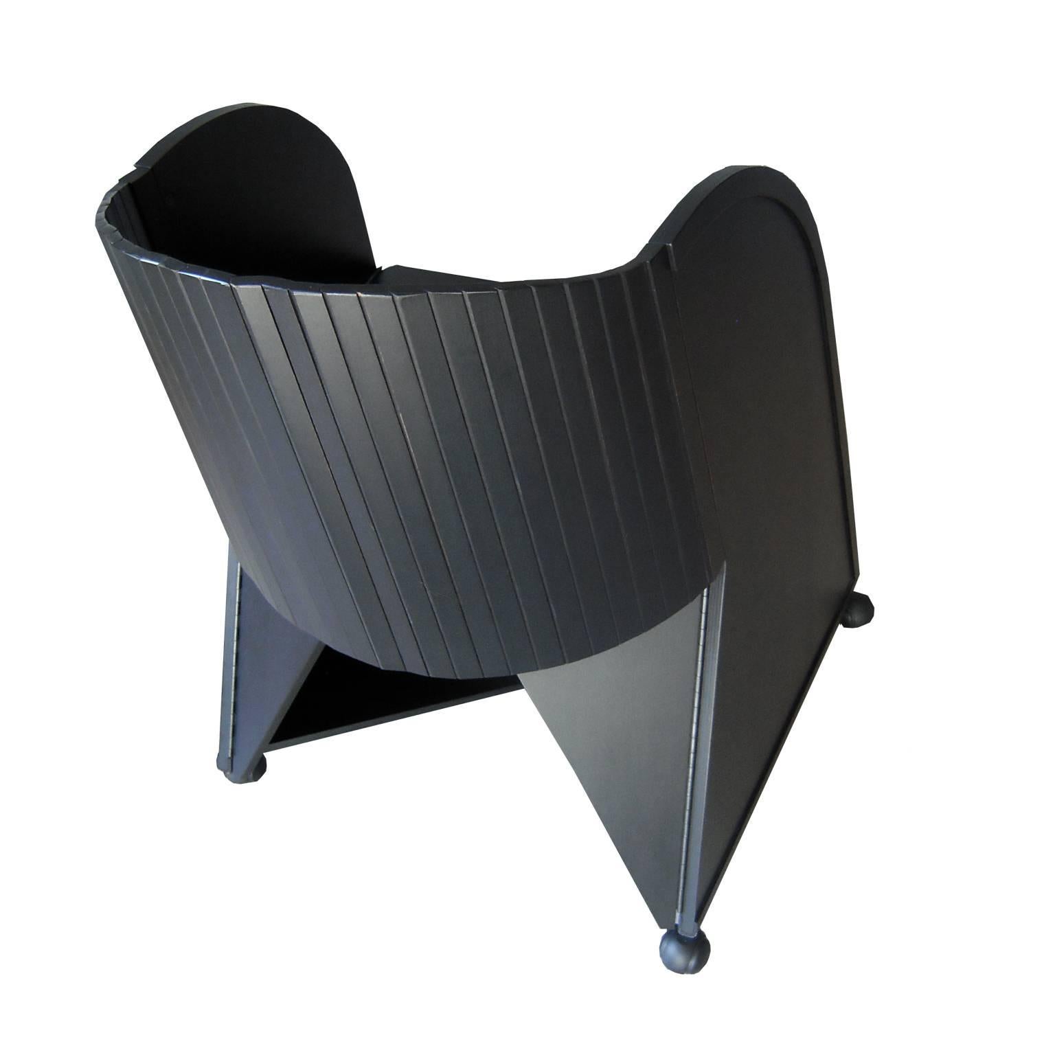 Modern Late 20th Century Wood Folding Chair Adriano Paolo Suman Giorgetti Black Castor
