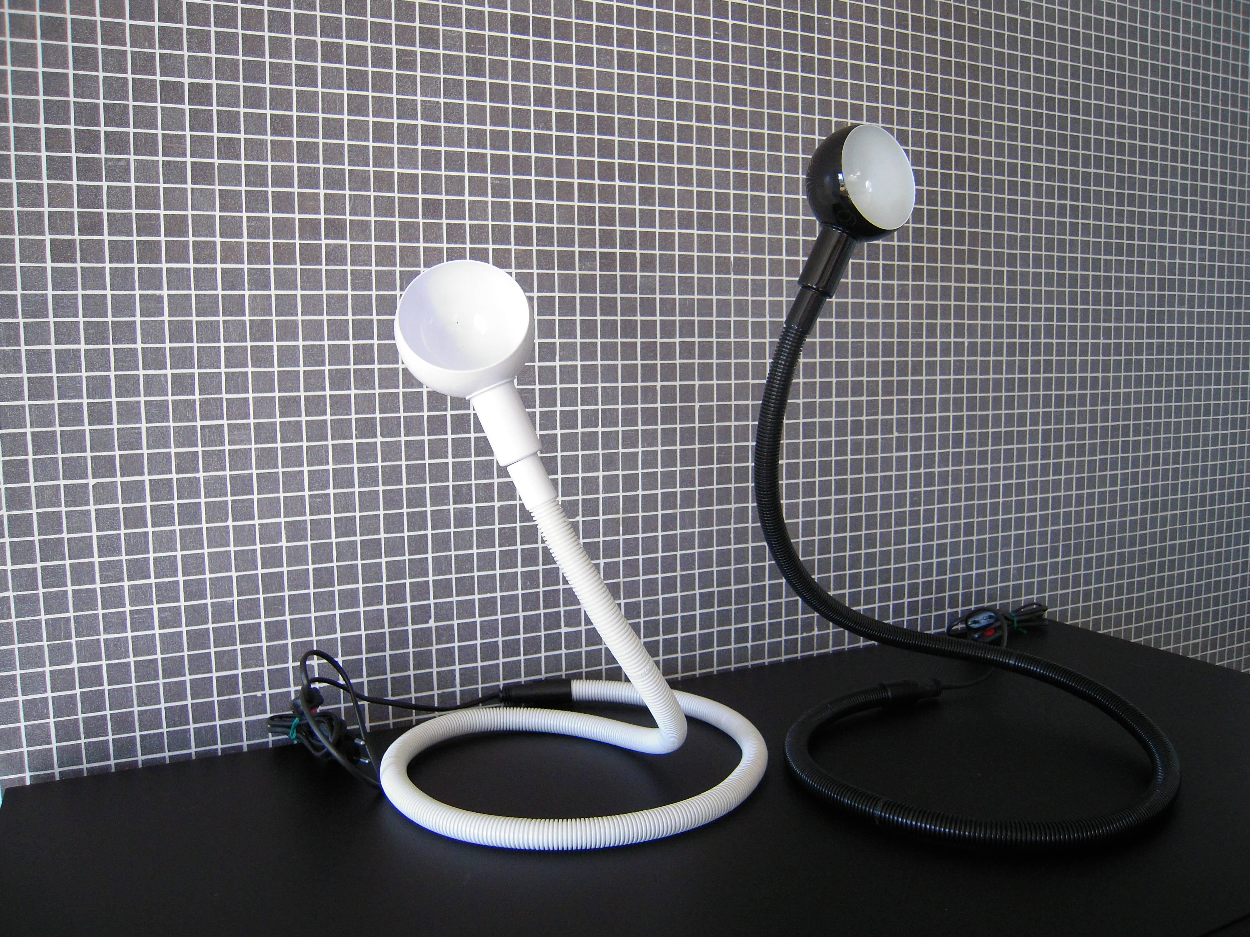 Post-Modern Isao Hosoe Black or White Plastic Flexible Table Lamp by Italian Manufacturer For Sale