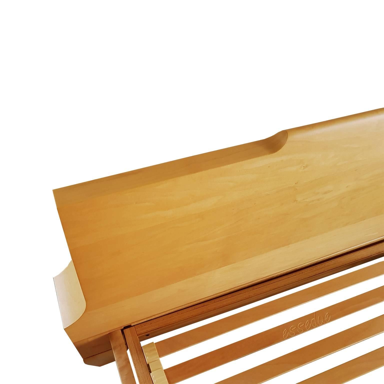 maple wood bed