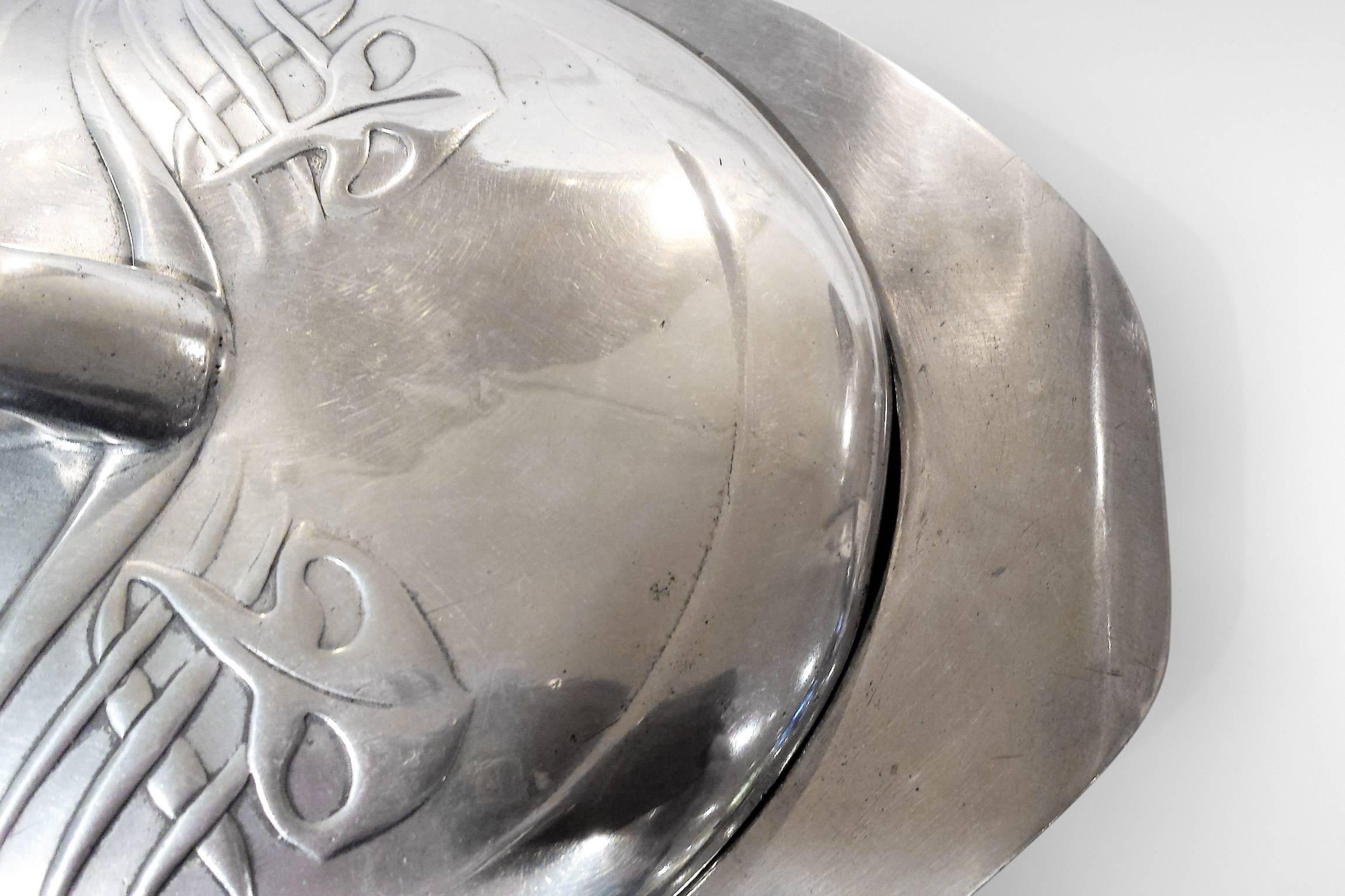 Art Nouveau Oval Pewter 'Tudric' Muffin Dish with Lid by Liberty & Co. In Good Condition In Kent, GB