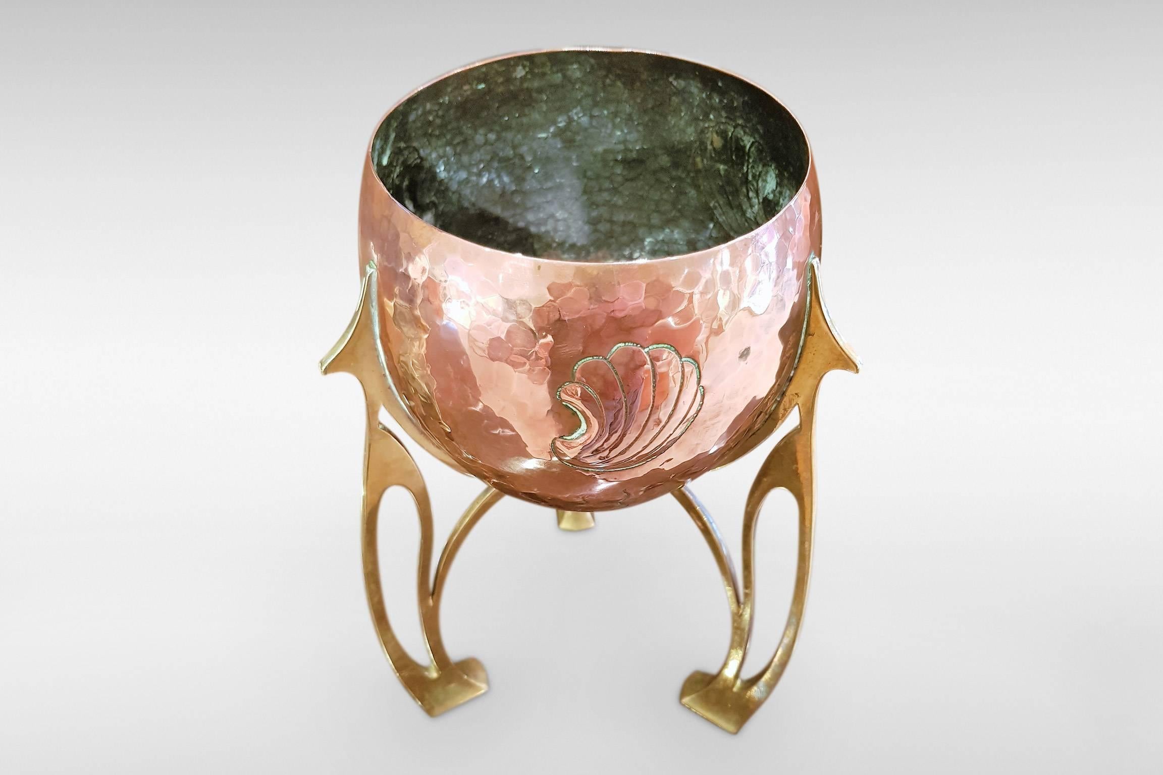 Art Nouveau/Secessionist Copper and Brass Planter by WMF In Good Condition In Kent, GB
