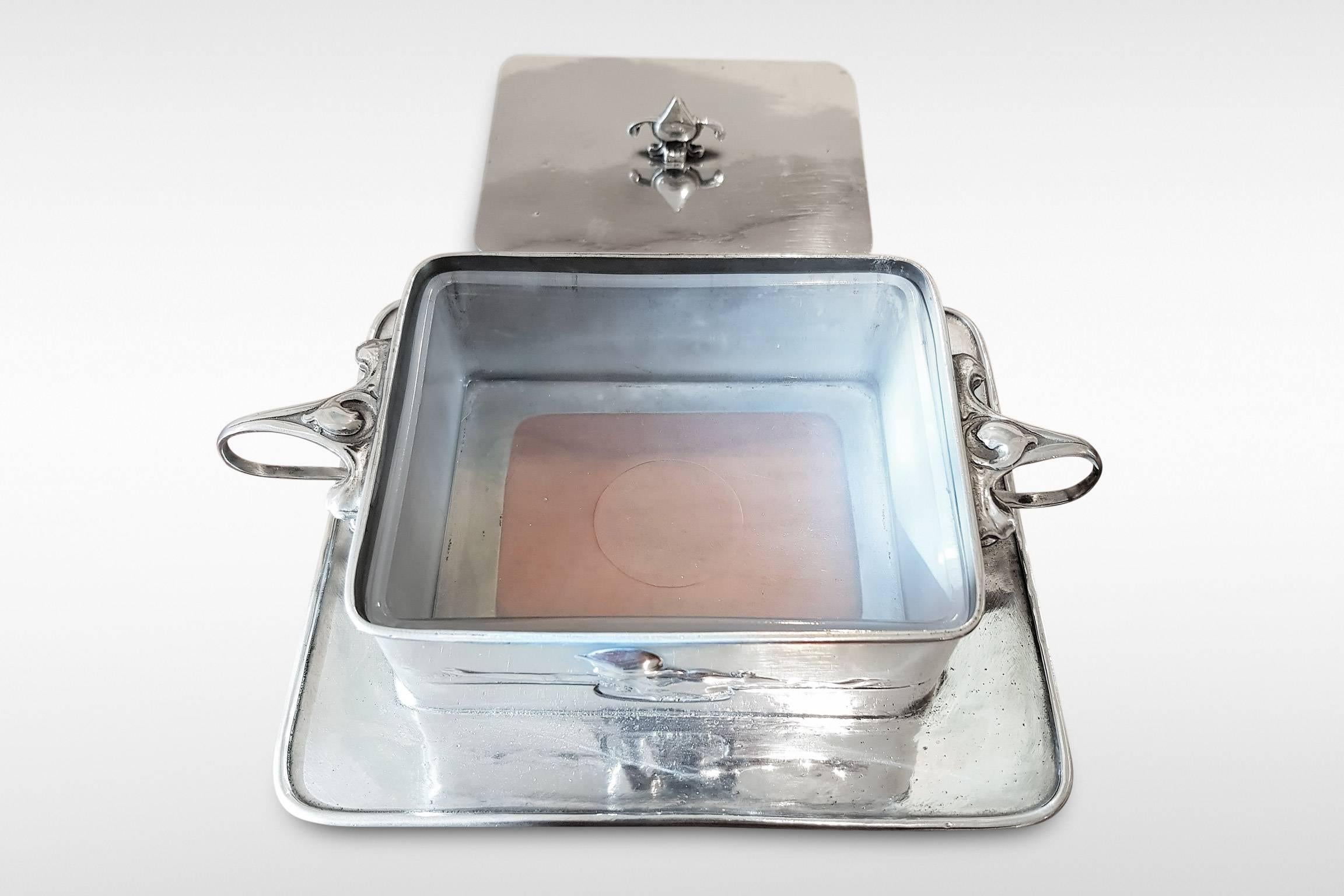 Art Nouveau Pewter Butter Dish with Maiden Motif attributed to Kate Harris In Good Condition In Kent, GB