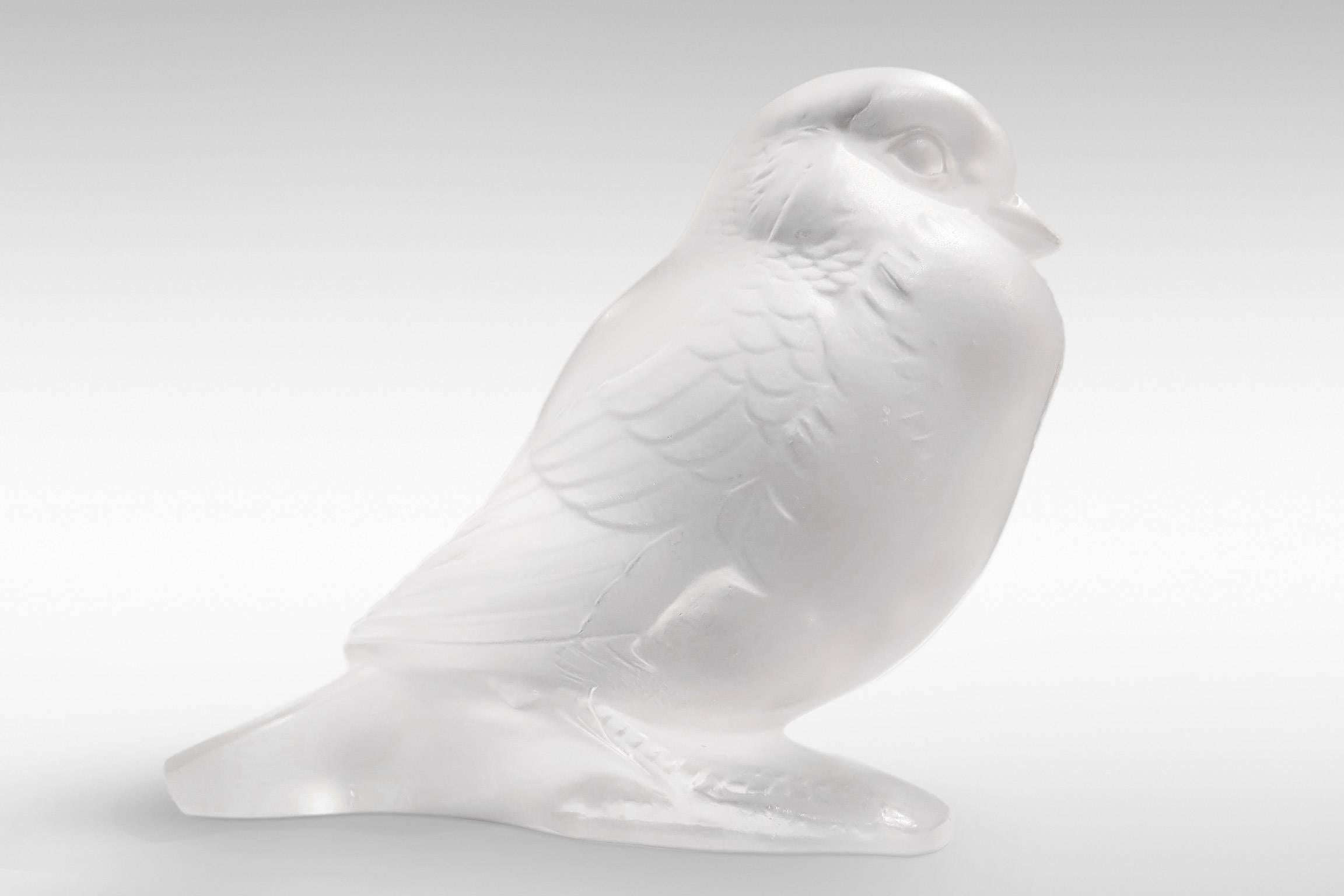 French 'Moineau au Fier' ‘Crouching Sparrow’ by Rene Lalique in Opalescent Glass For Sale