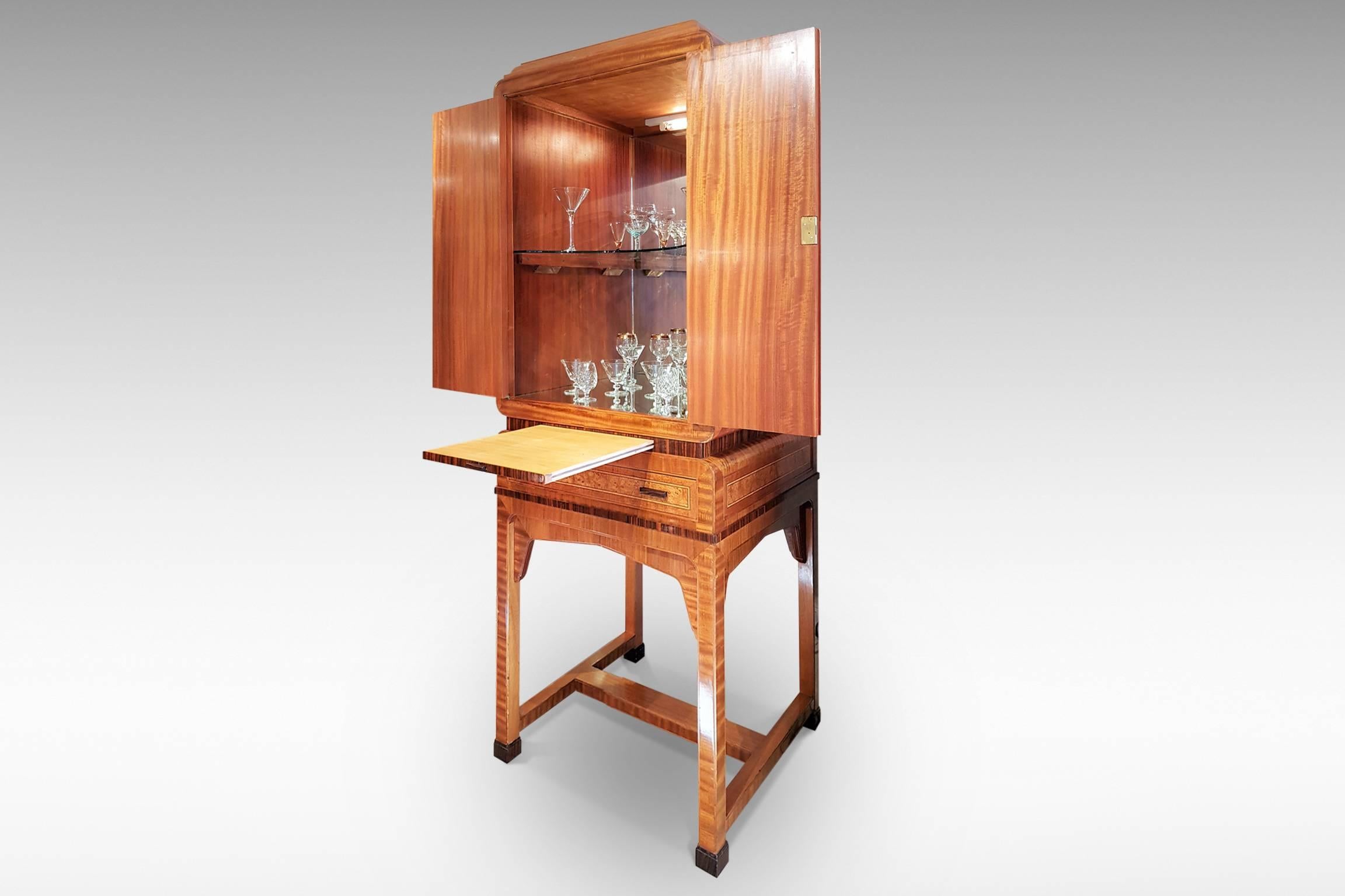 Art Deco Cocktail Cabinet in Burr Walnut and Other Veneers In Excellent Condition For Sale In Kent, GB