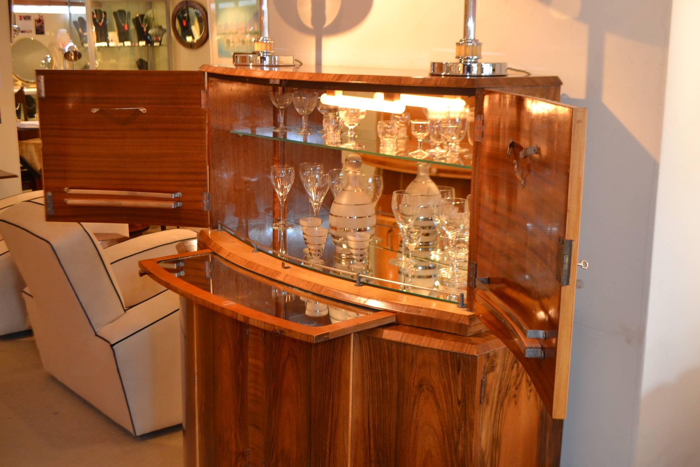 Original Art Deco Cocktail Cabinet In Good Condition In Kent, GB
