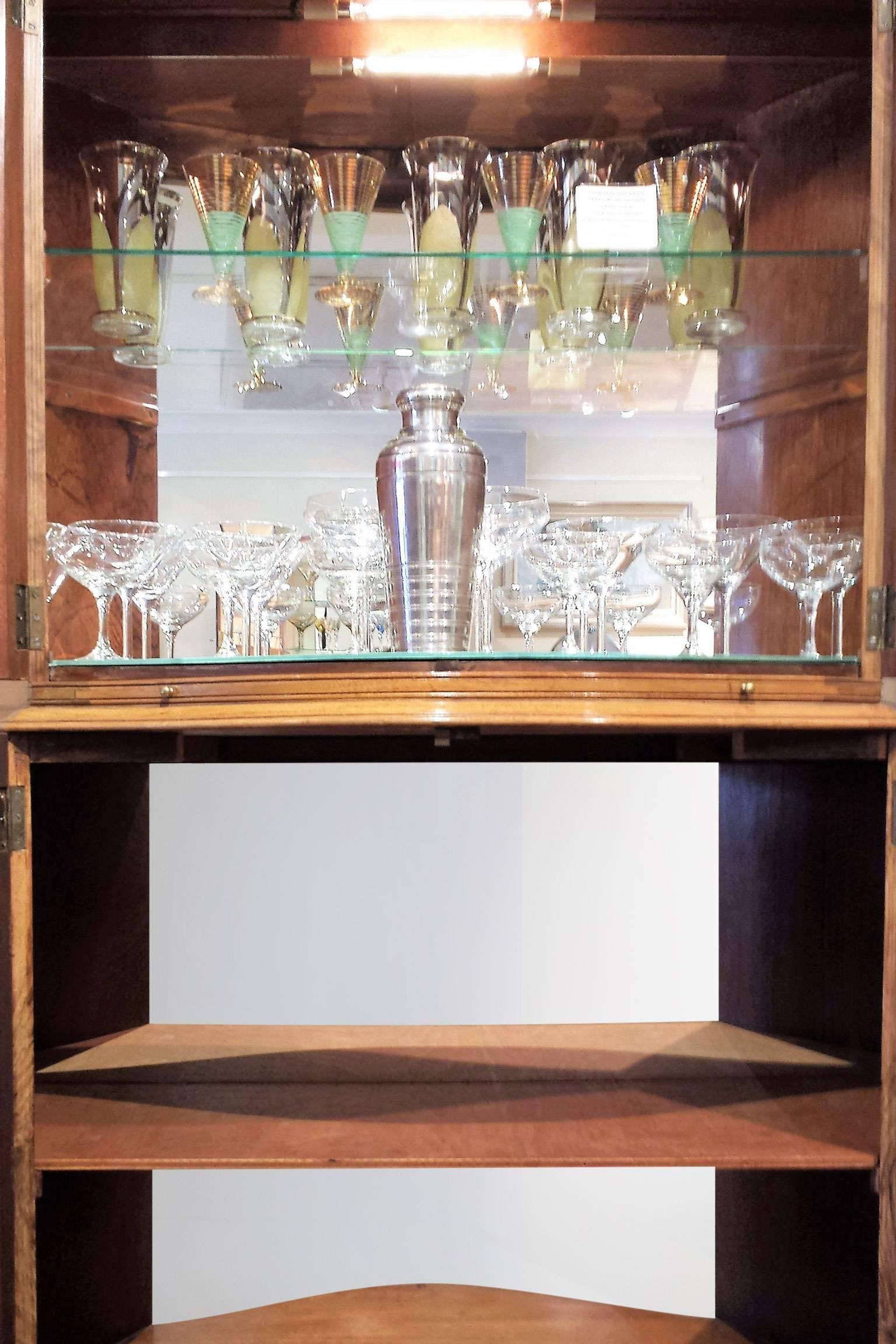Veneer Art Deco Cocktail Cabinet in Figured Walnut