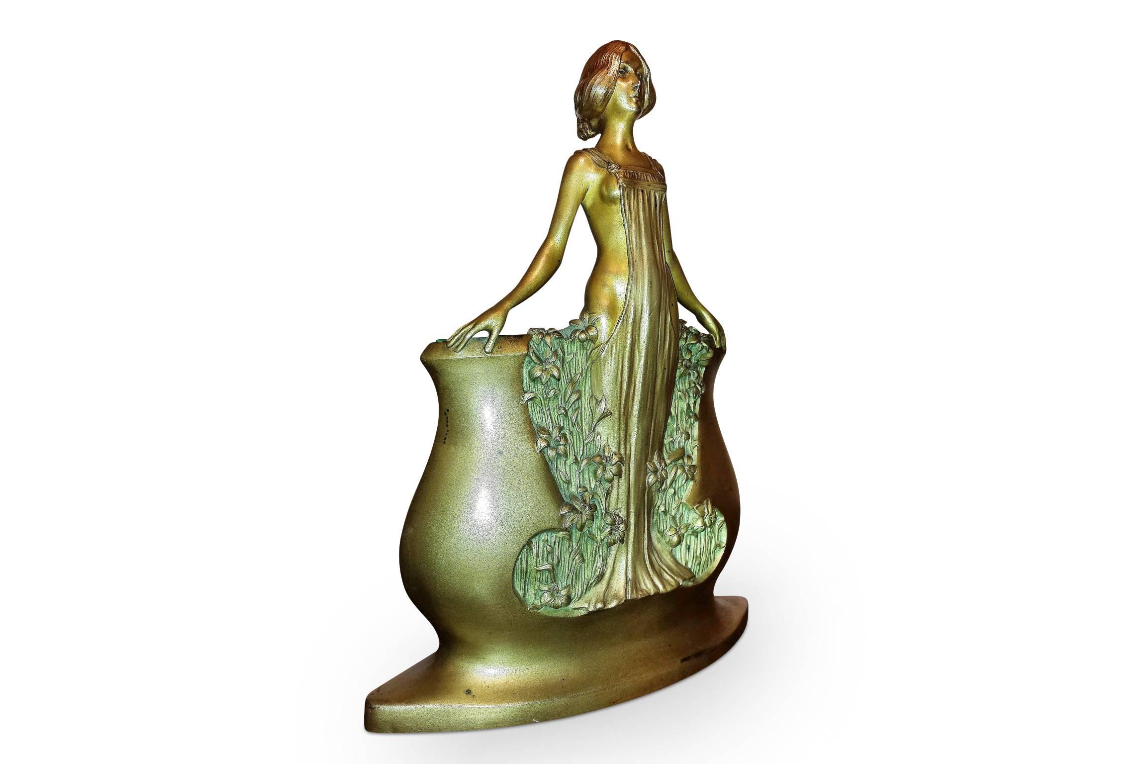 Original Art Nouveau Bronze Vase by Charles Korschann, circa 1900 For Sale 1