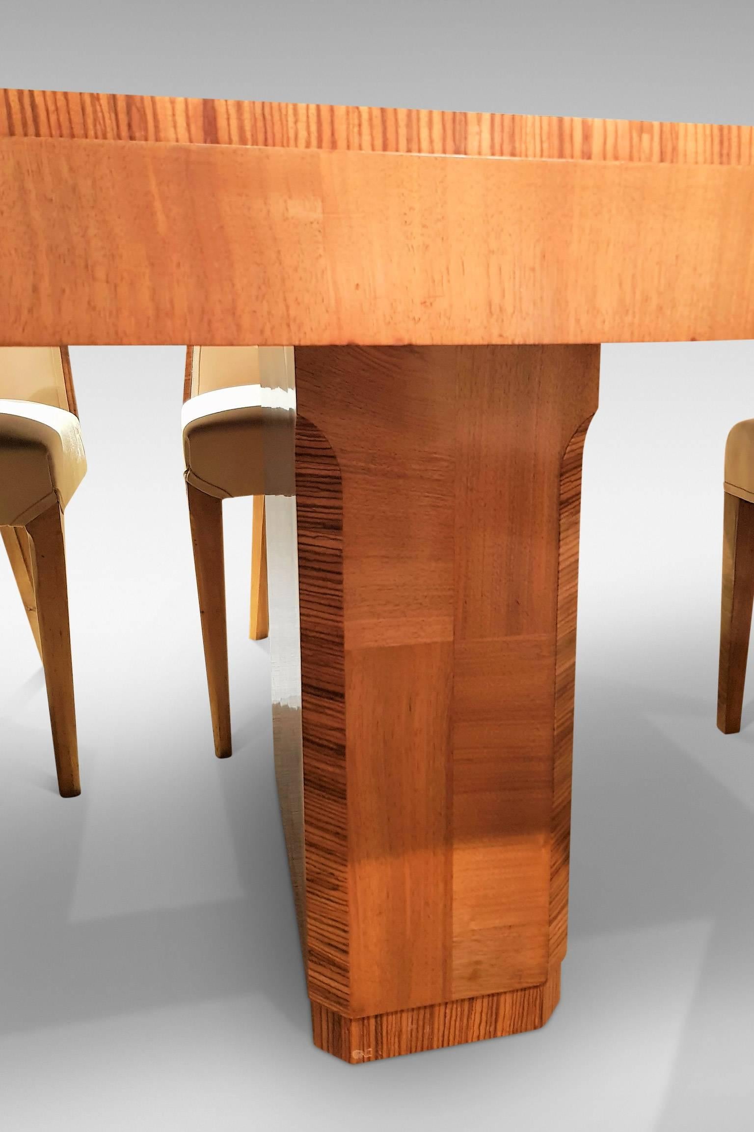 Veneer Art Deco Dining Table, Chairs and Carvers Attributed to Hille