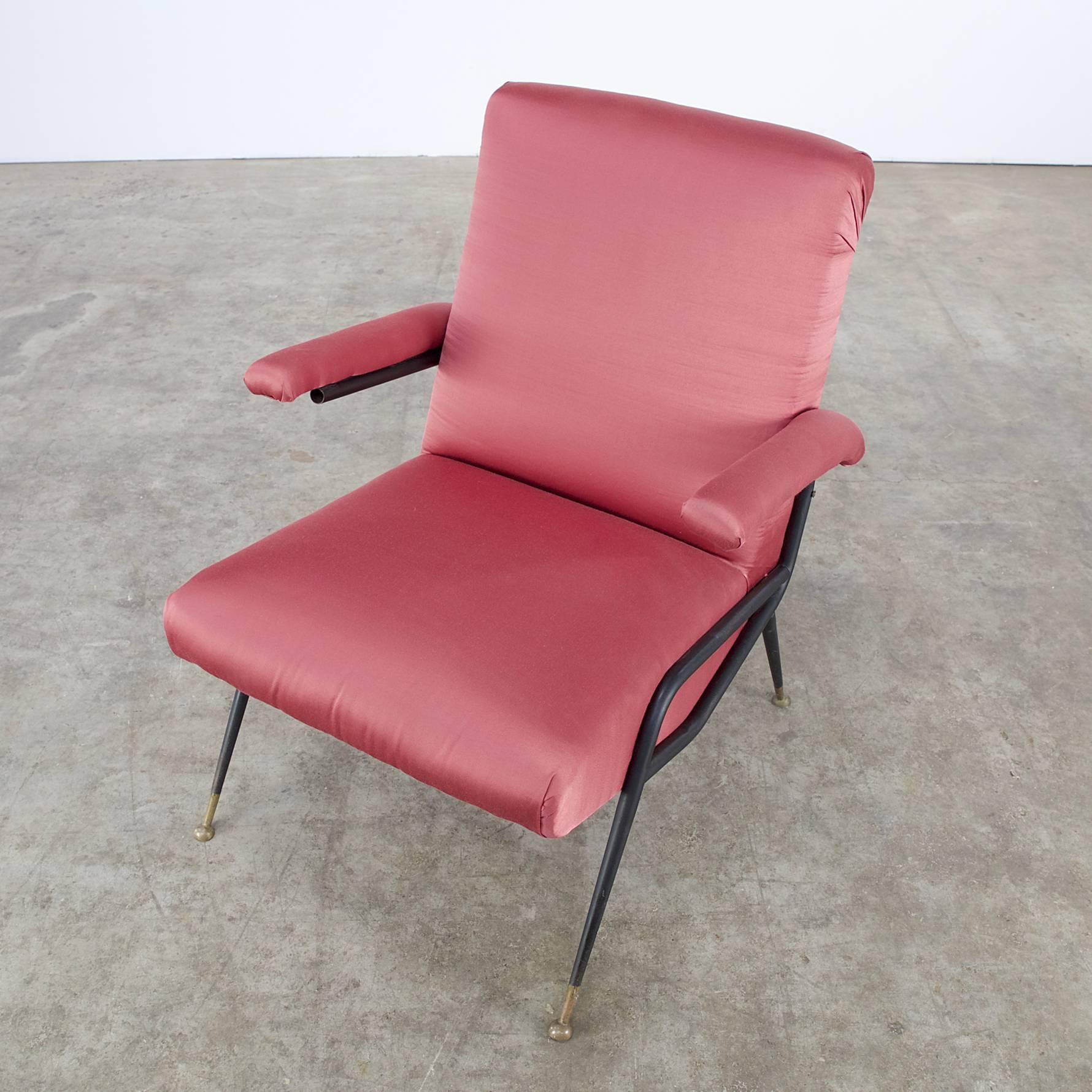 1960s Italian Design Chair in Old Red Fabric, Set of Two For Sale 3