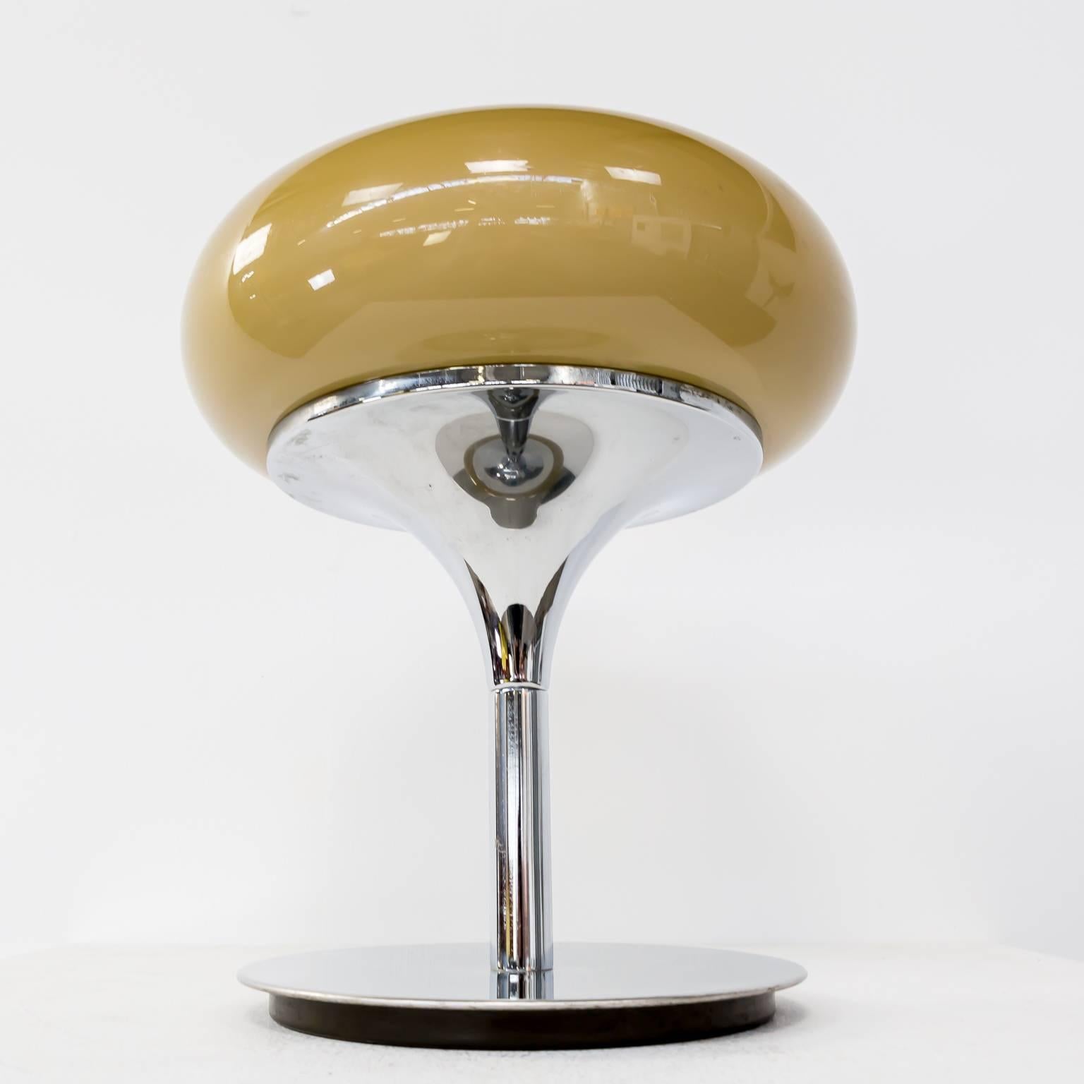 Italian Mid-Century Table Lamp by Harvey Guzzini For Sale