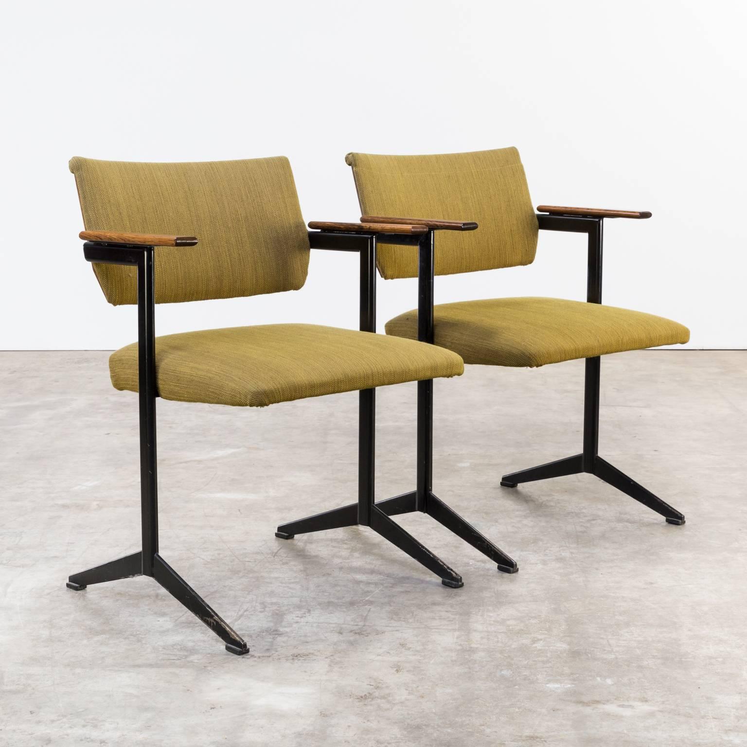 Mid-Century Modern 1960s Friso Kramer ‘Ariadne Series’ Chairs for Auping Set of Two For Sale