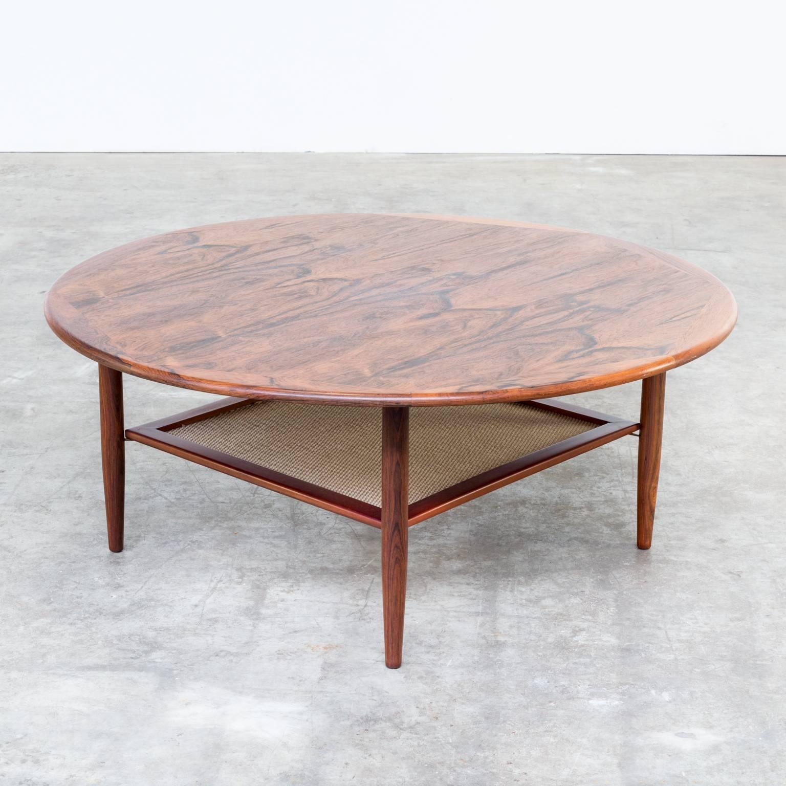 Mid-Century Modern 1970s Rosewood Round Coffee Table, Attributed to Peter Hvidt for France & Son For Sale