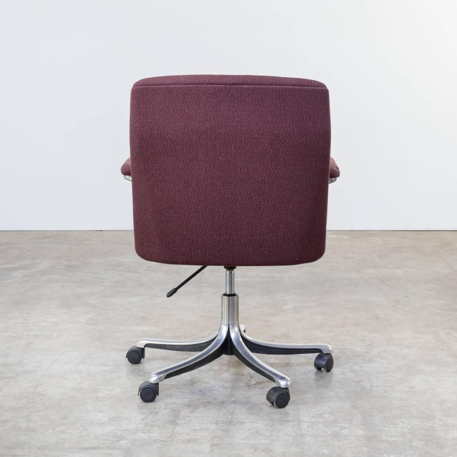 Mid-20th Century Mid-Century Osvaldo Borsani P128 Swivel Desk Chair for Tecno For Sale