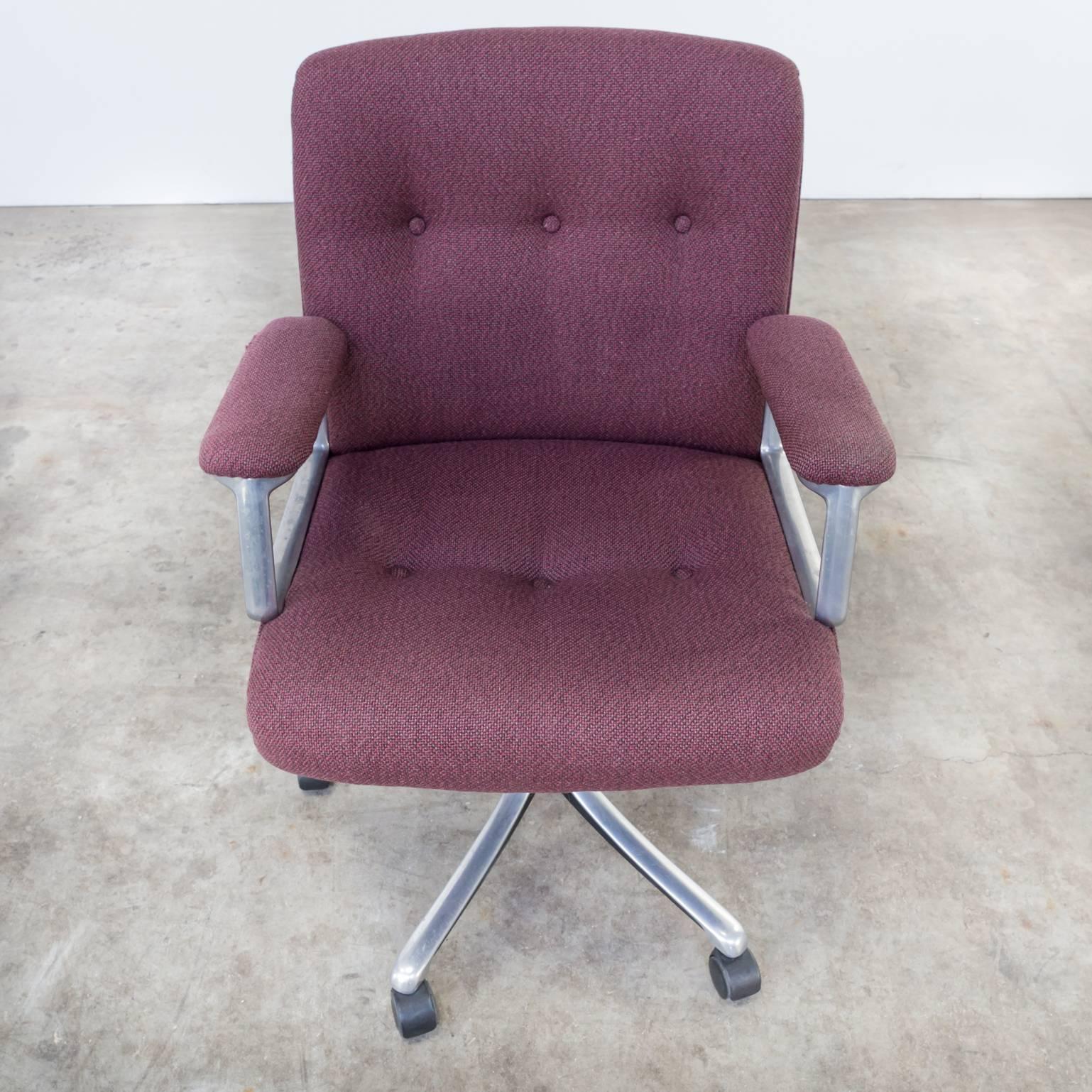 Aluminum Mid-Century Osvaldo Borsani P128 Swivel Desk Chair for Tecno For Sale