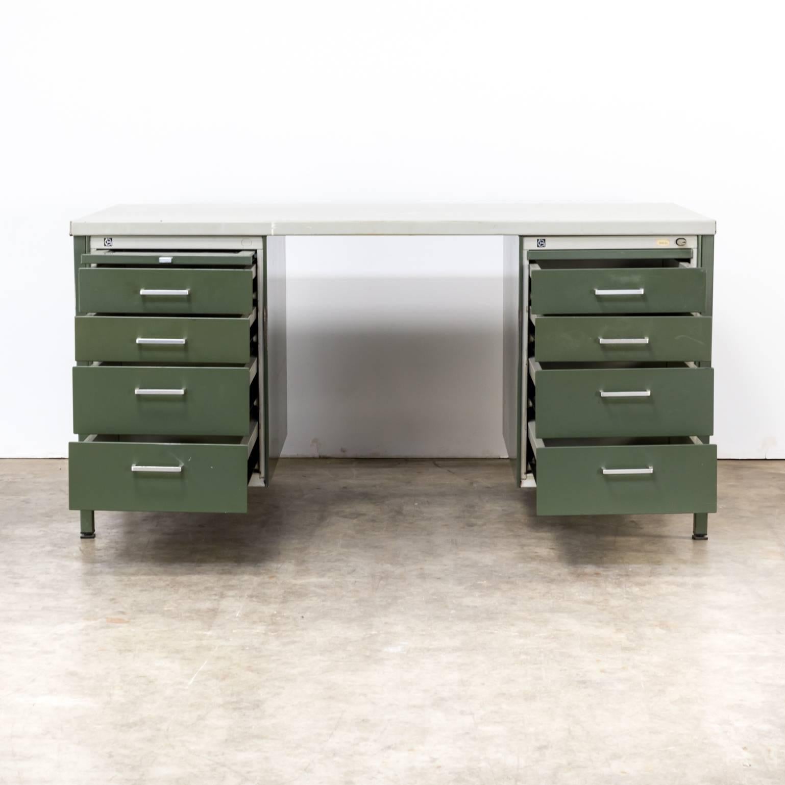 1960s A.R. Cordemeyer ‘AZ Gisolar’ writing desk for Gispen. Good vintage condition, wear consistent with age and use.