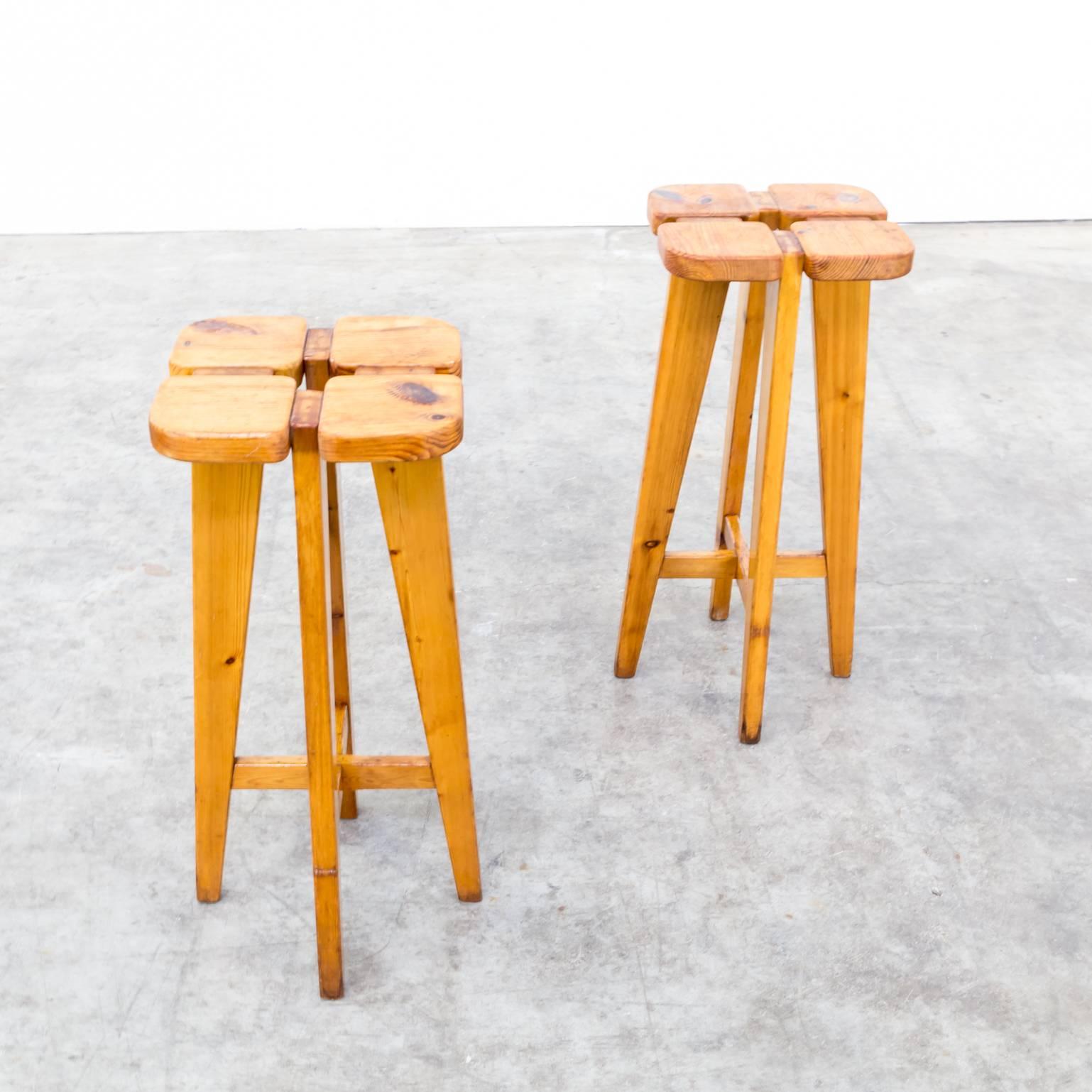 Lisa Johansson Pape Pine Stools for Stockmann AB, Set of Two In Good Condition For Sale In Amstelveen, Noord