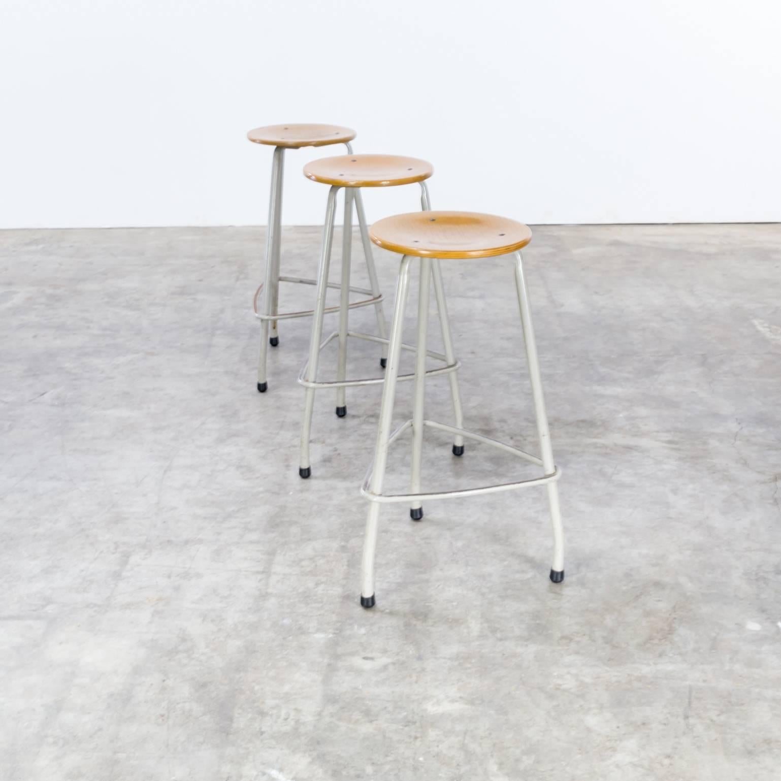 1960s Friso Kramer set stools for Ahrend de Cirkel, set of three. Good condition wear consistent with age and use.