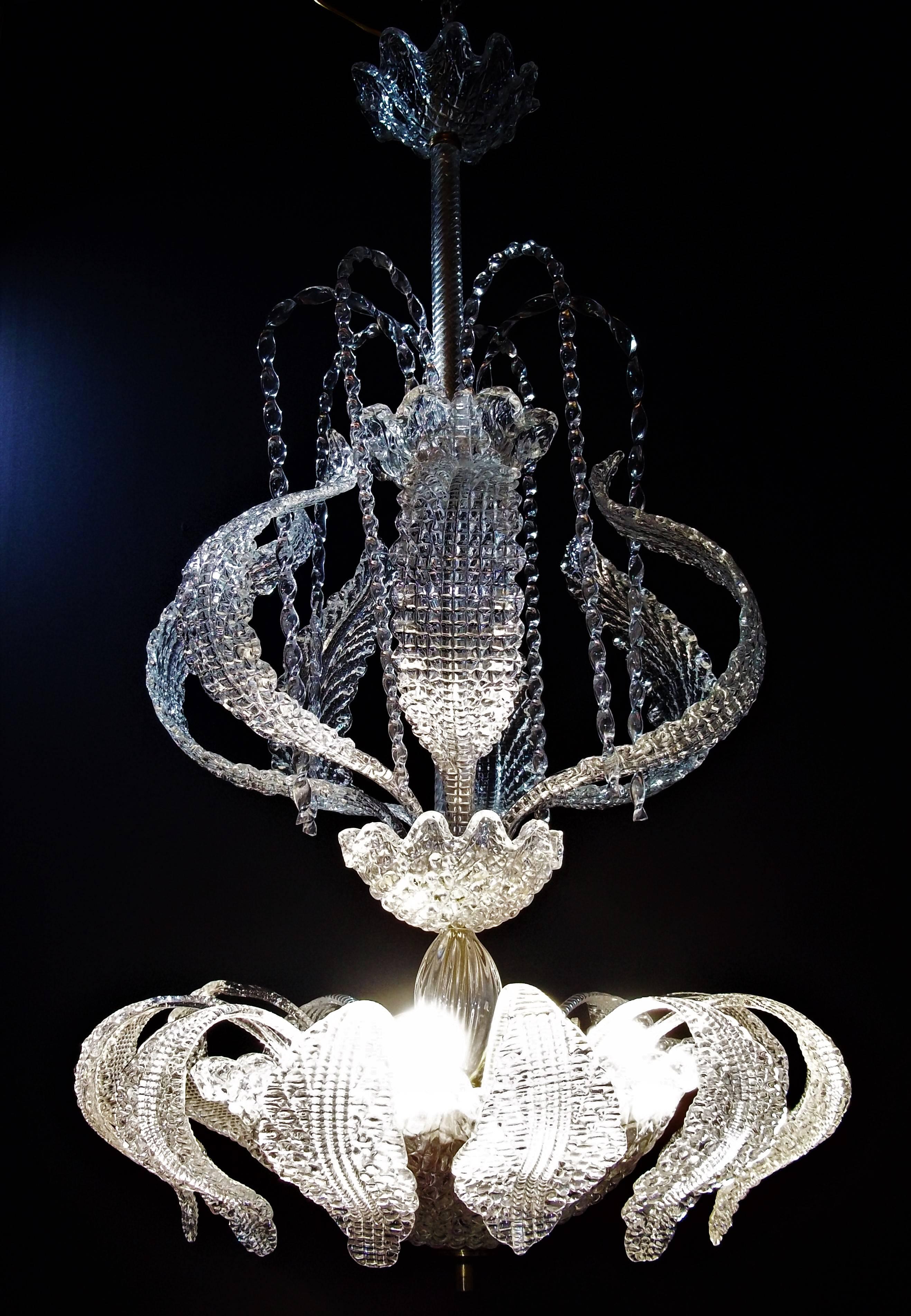 Unusual Mid-Century Modern chandelier in Murano glass attributed to Barovier & Toso.