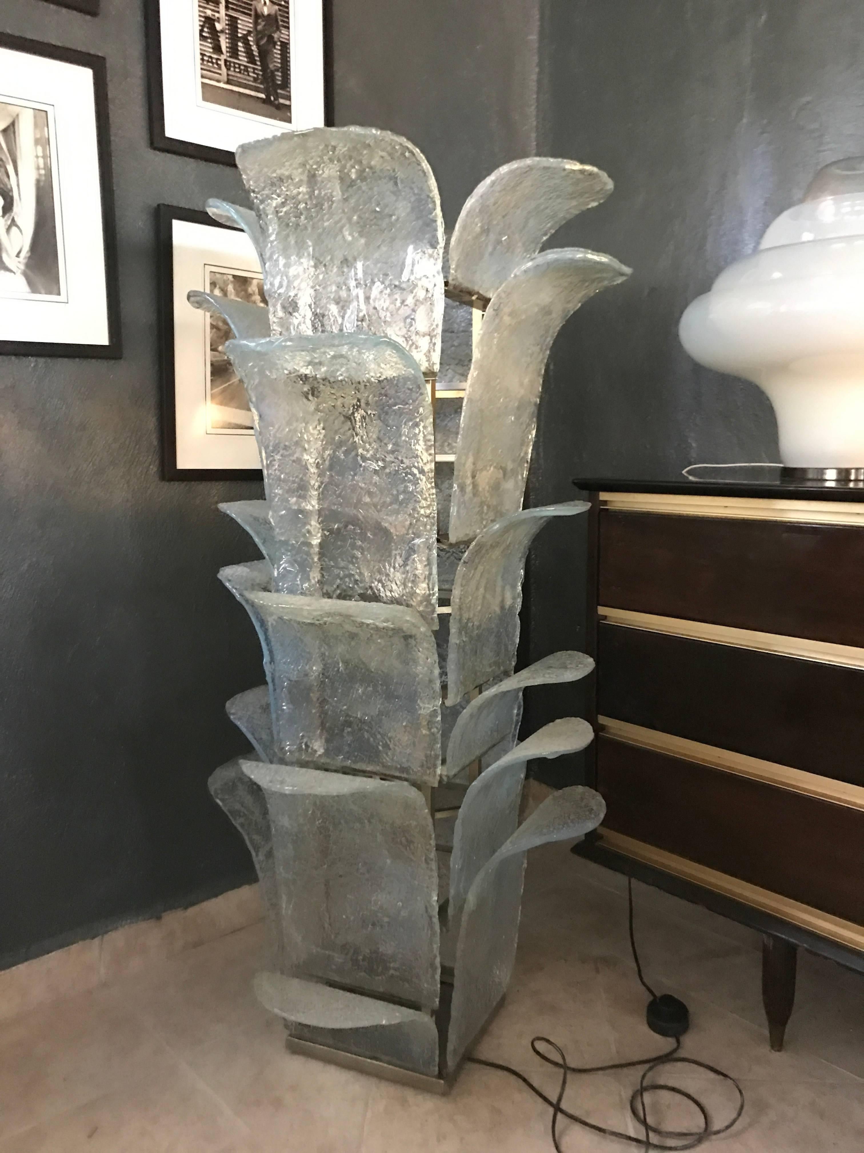 Schöne Mid-Century Modern Stehlampe, entworfen um 1960 von Carlo Nason für Mazzega in Murano Italien, in der Form eines Kaktus.
