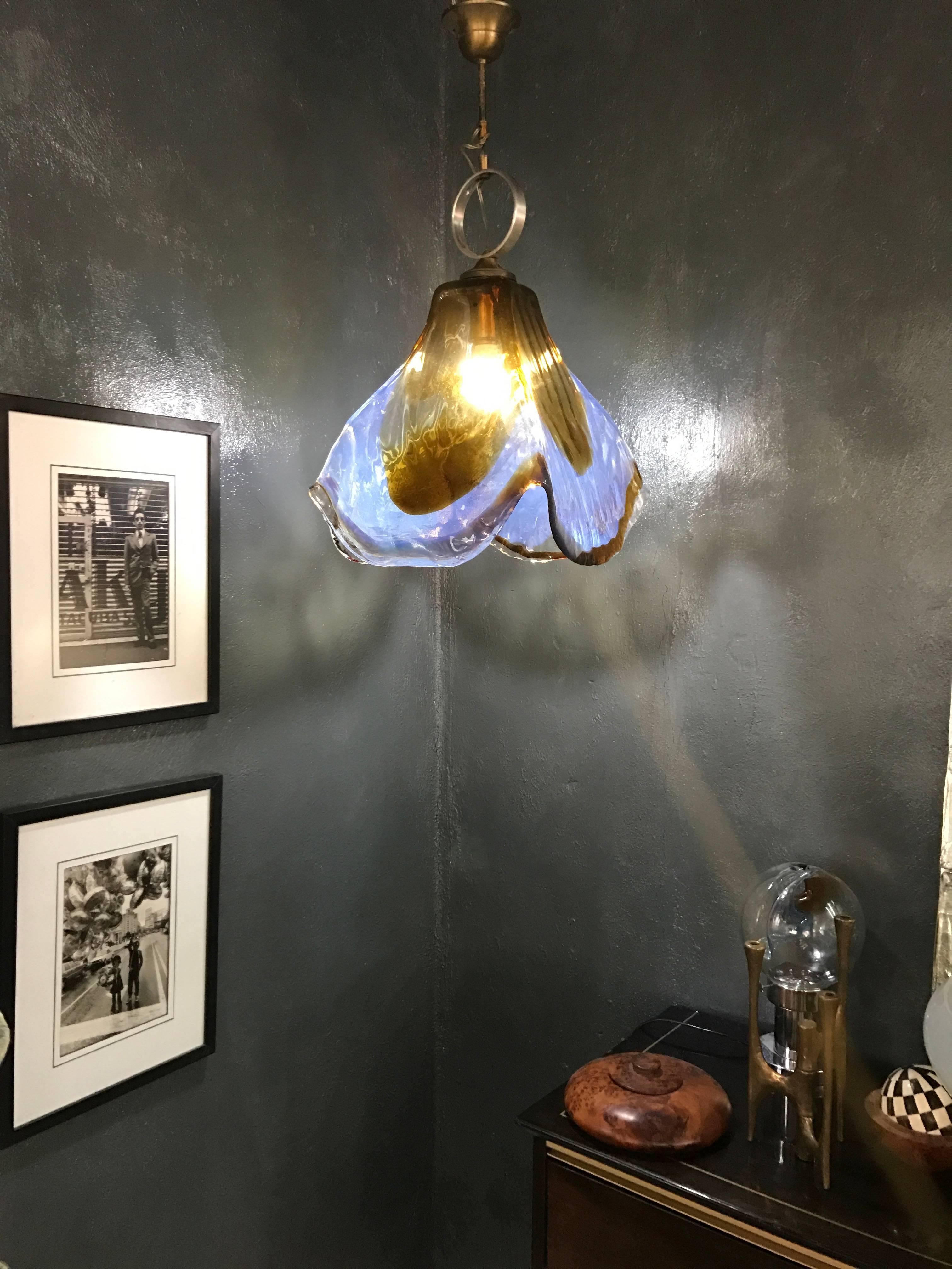 Large Mid-Century Modern bell-shaped pendant light by Mazzega in Murano opalescent glass.
The bell alone measures, 41 cm tall and 36 cm at its widest point.