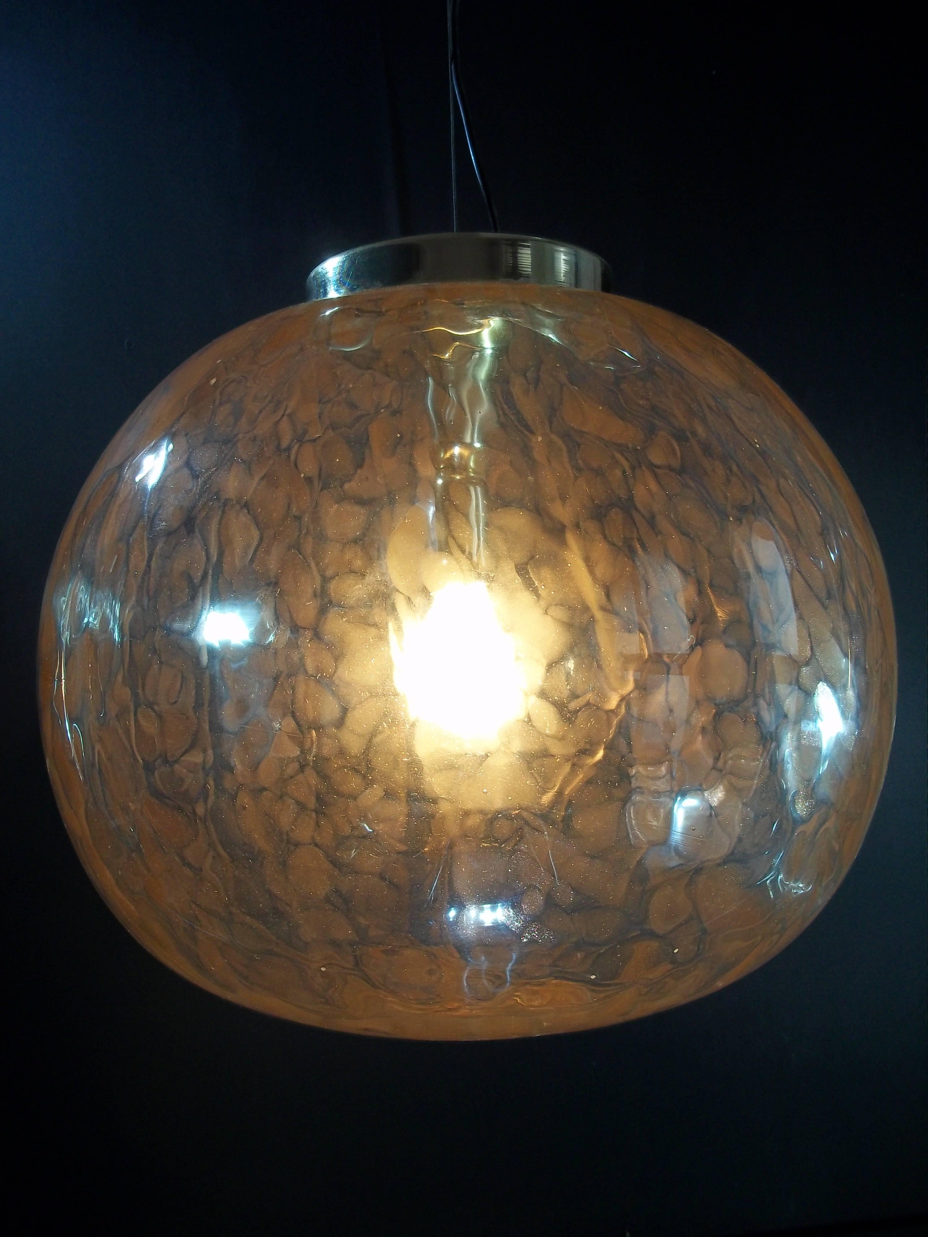 Mid-Century Modern Venini Sphere in Murano Glass In Fair Condition For Sale In Merida, Yucatan