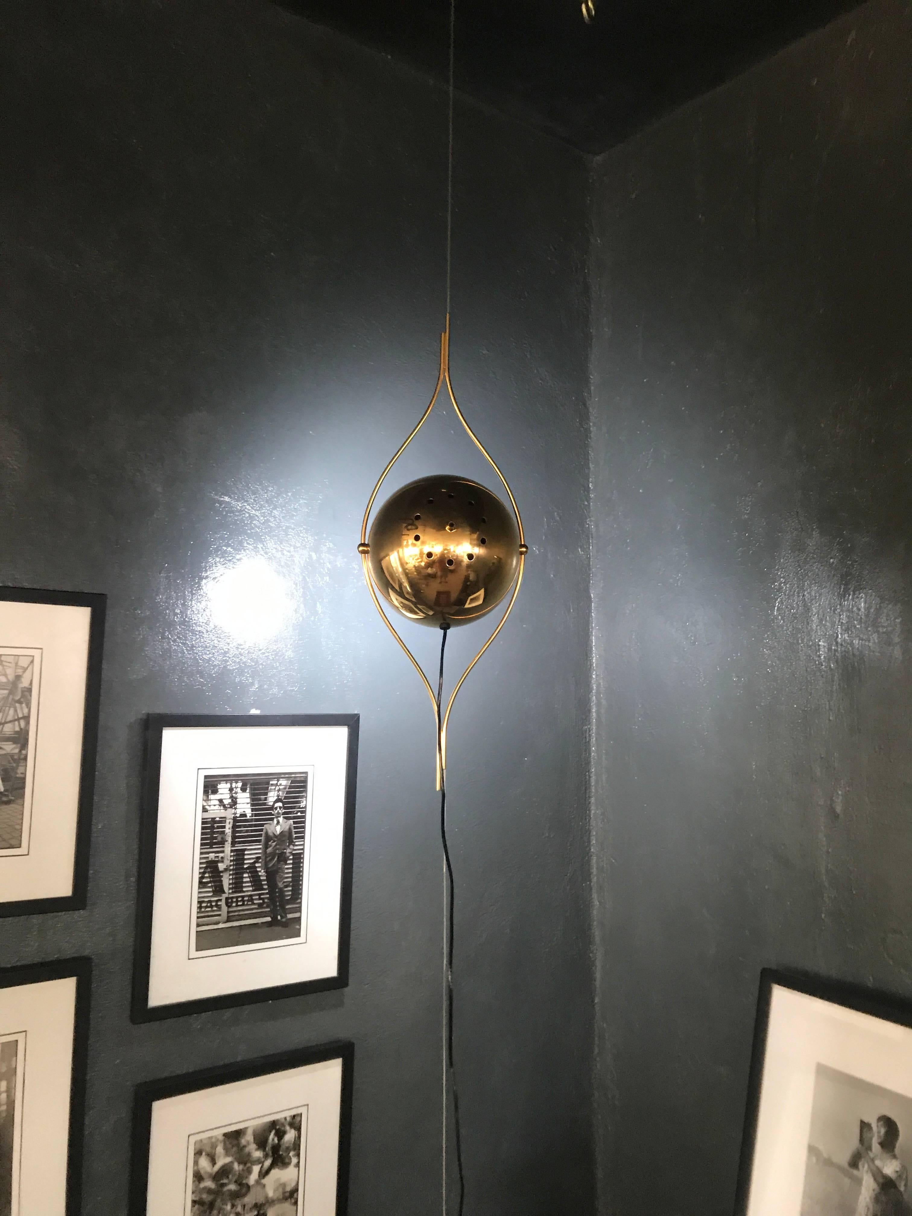 20th Century Pair of Mid-Century Modern Adjustable Brass Pendant Light by Lamter Milano