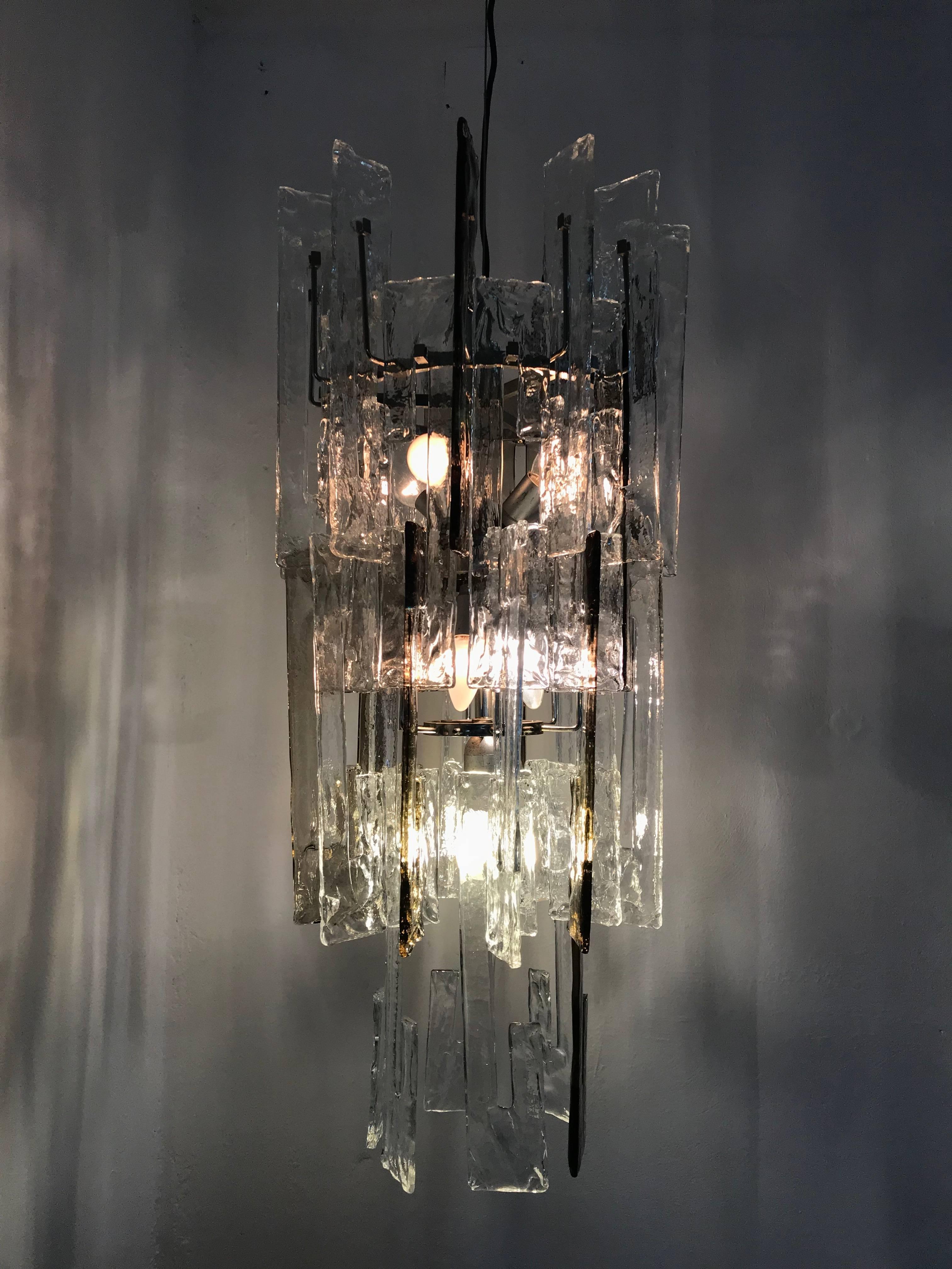 Murano Glass Mid-Century Modern Chandelier by Carlo Nason for Mazzega, circa 1960