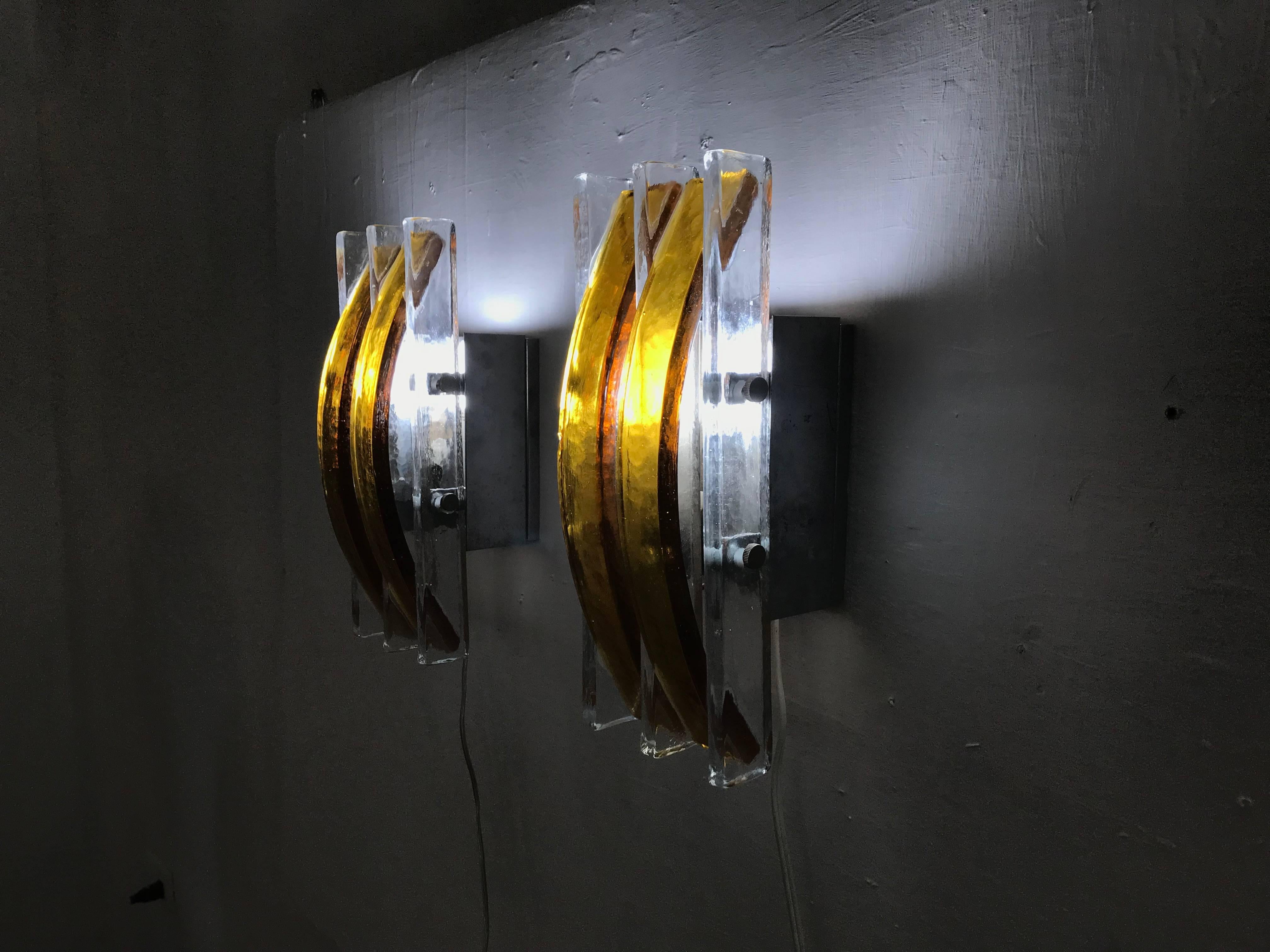 Pair of Mid-Century Modern Sconces in Murano Glass Attributed to Poliarte In Good Condition In Merida, Yucatan