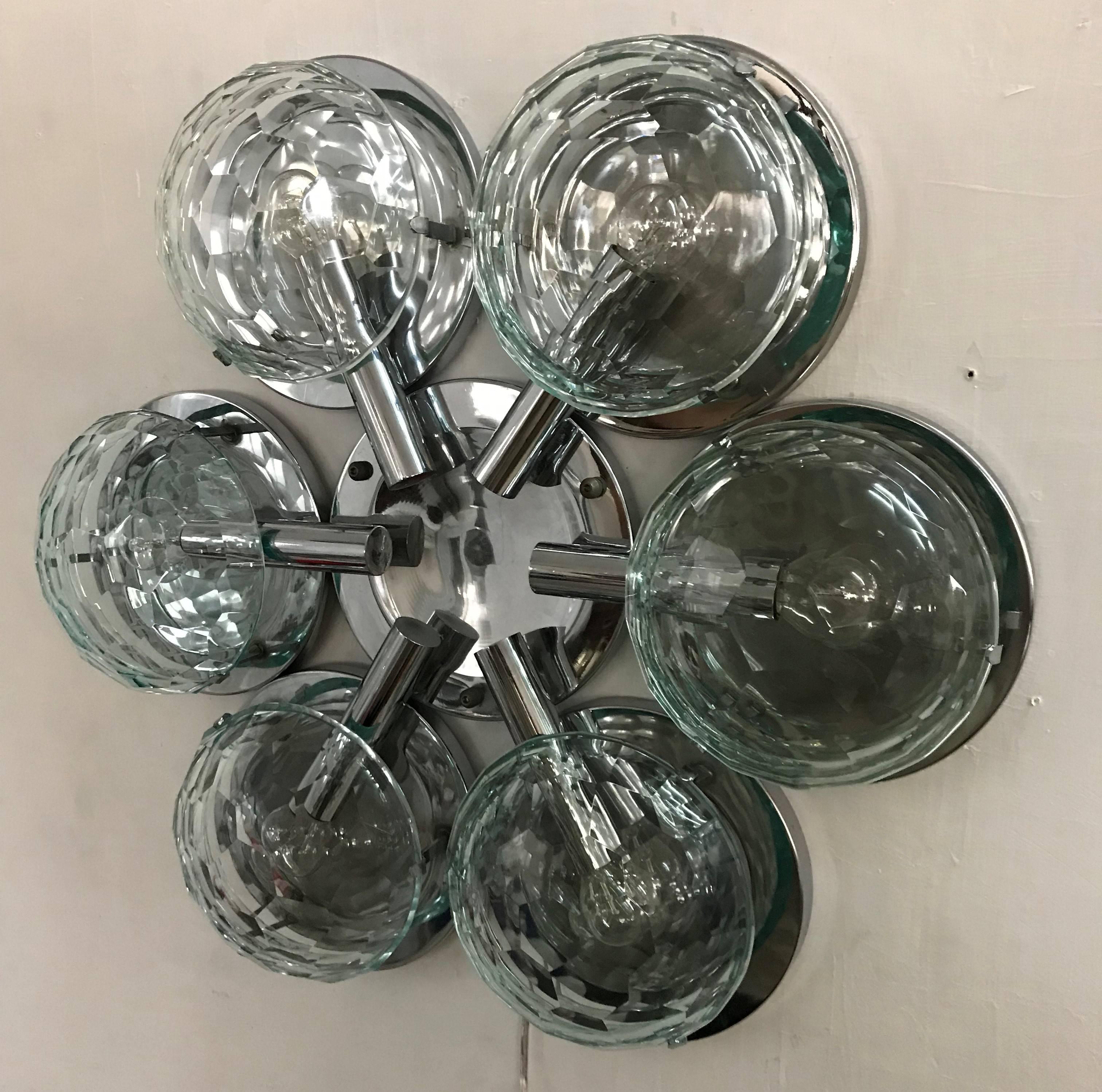 Multifaceted Six-Light Flush Mount by Pia Guidetti Crippa for Lumi, circa 1960 In Good Condition For Sale In Merida, Yucatan
