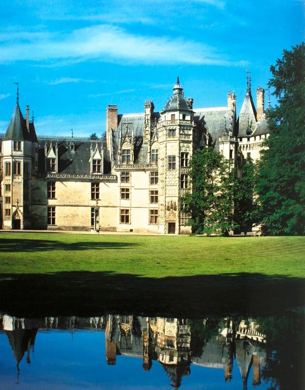 Great Houses of Europe by Marcus Binney at 1stDibs