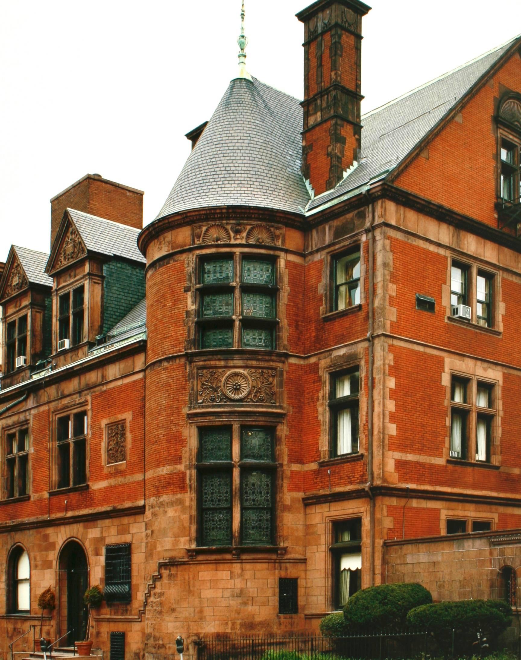 Stanford White Architect by Samuel G. White and Elizabeth White In Good Condition In valatie, NY