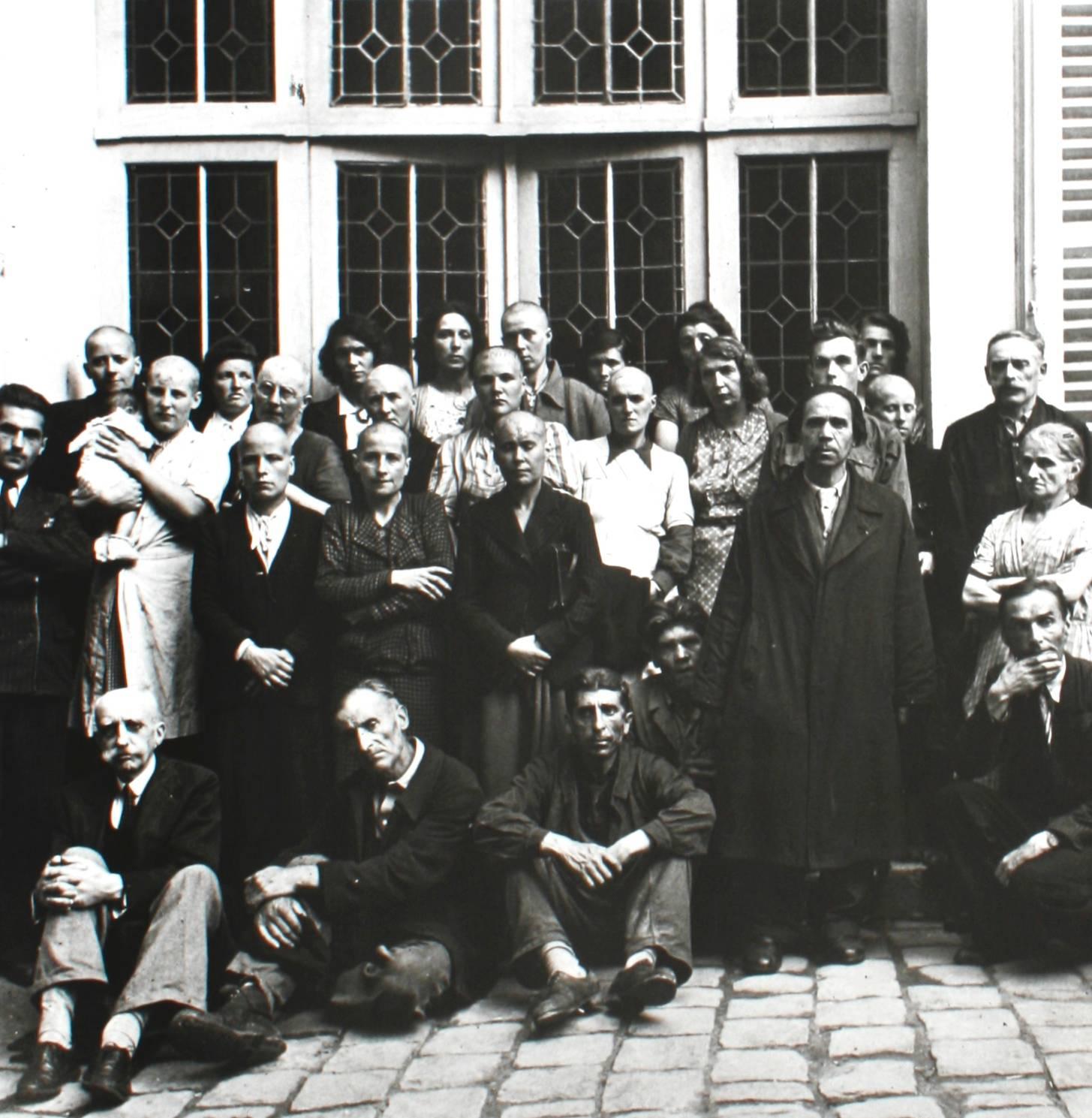 Robert Capa : Photographies, première édition de Robert & Cornell Capa en vente 2