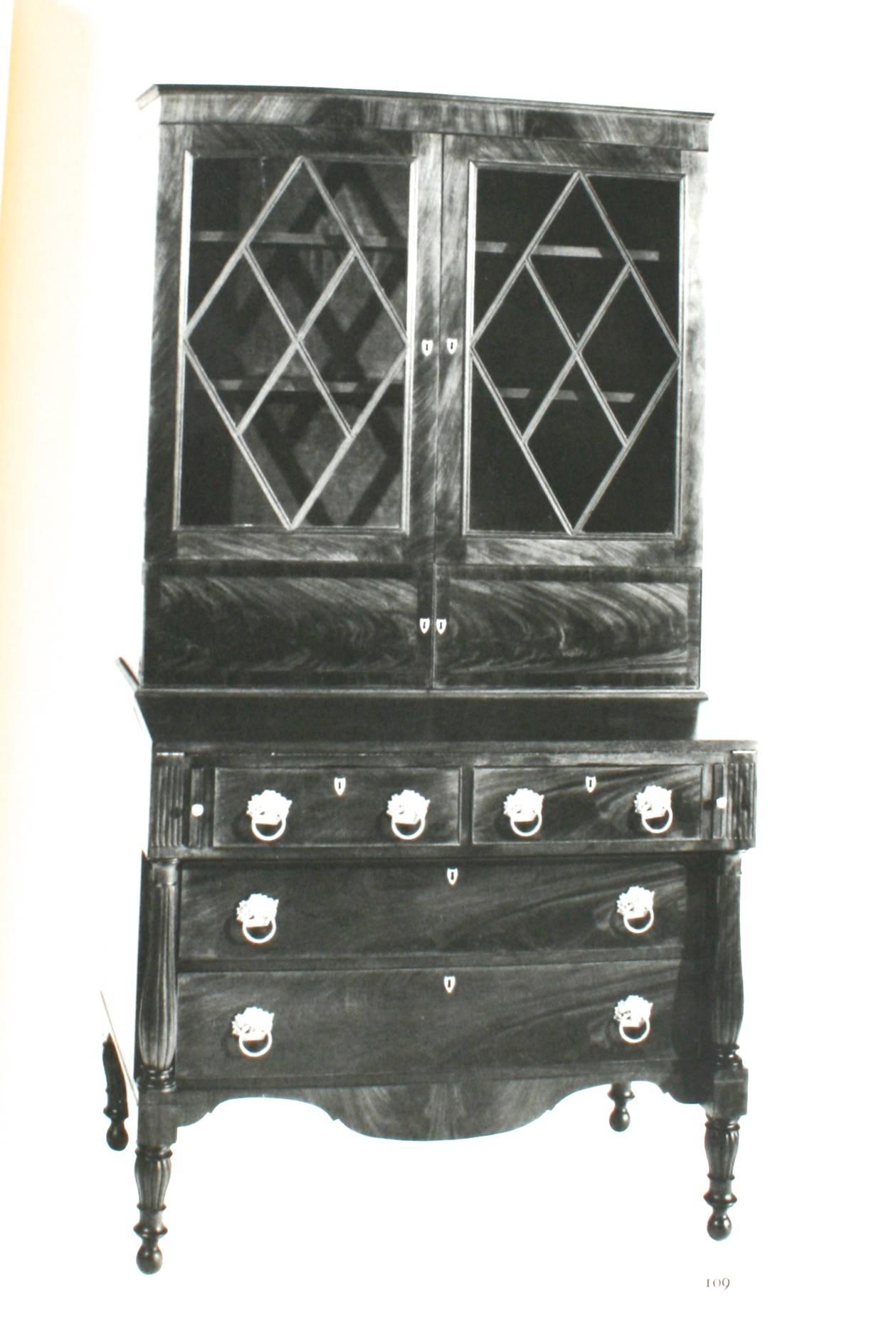 Paper Plain & Elegant, Rich & Common, Documented New Hampshire Furniture, 1750-1850 For Sale