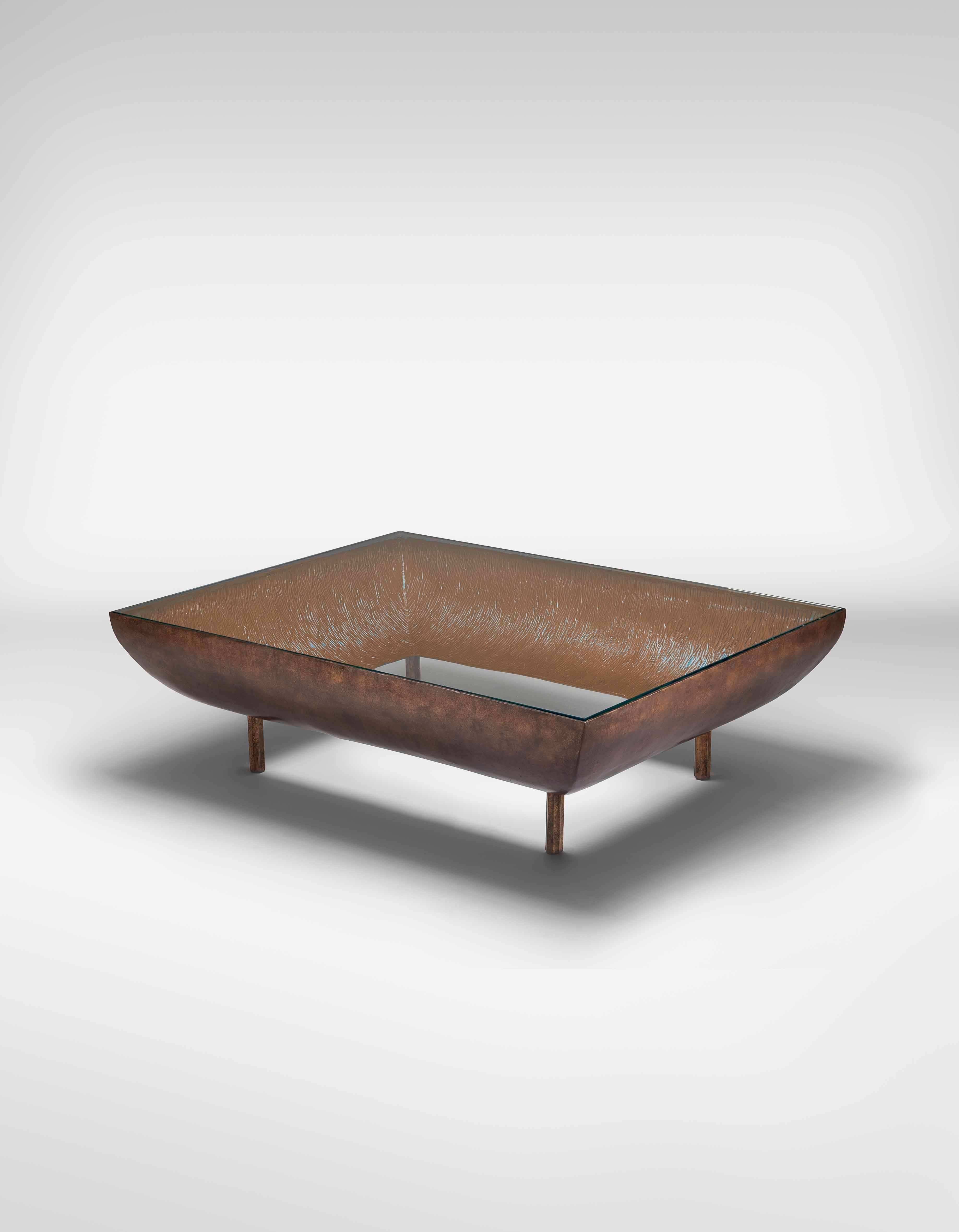 Bronze exterior with a high gloss color insert
Glass top.