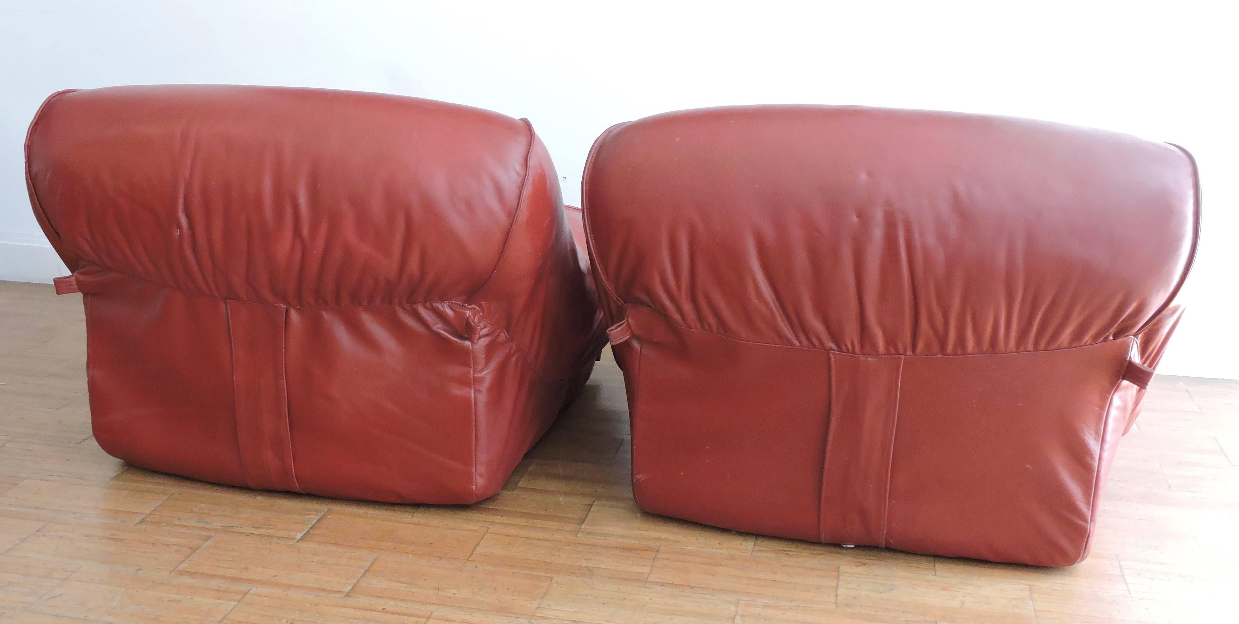 Pair of 1970s Red Leather Low Soft Chairs by Airborne 2
