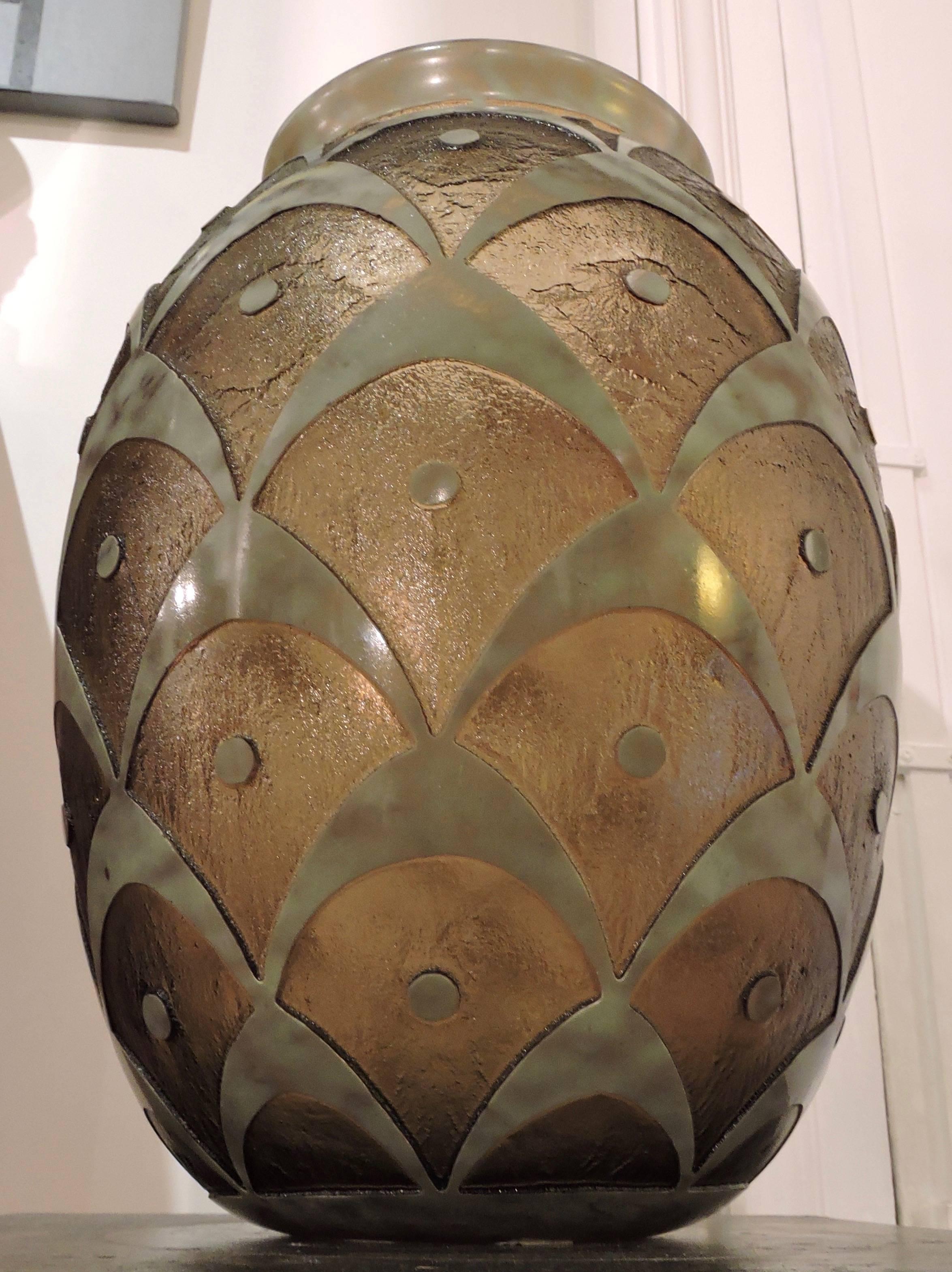 Daum Art Deco Smoky Glass 'Peacock Feather' Vase In Good Condition In Saint-Ouen, FR