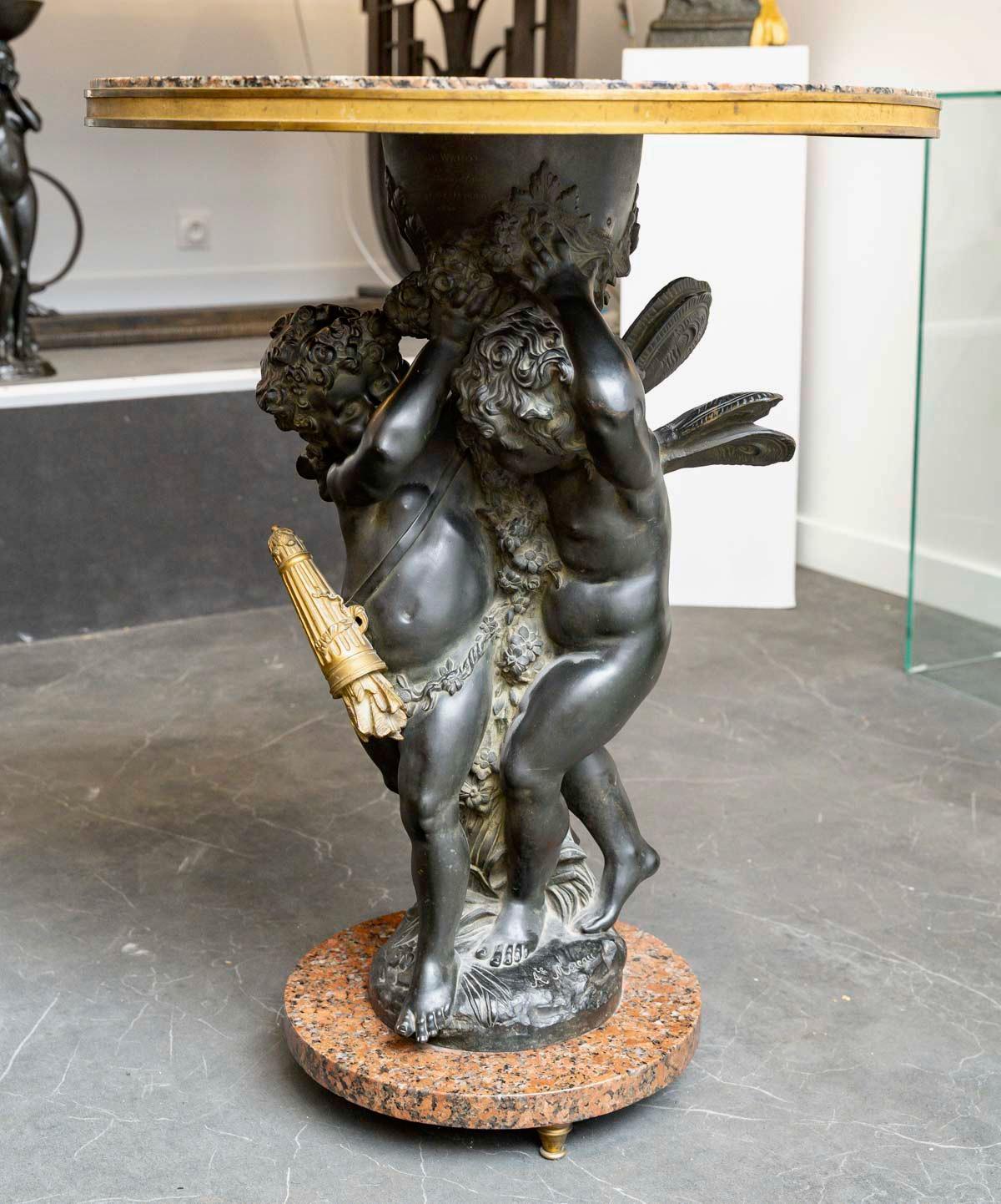 Fin du XIXe siècle Cupidon et Psyché, un Auguste Moreau (1834-1917)  Groupe en bronze Guéridon, 1884 en vente