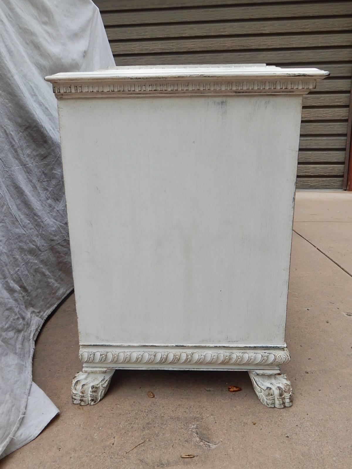 Swedish Neo-Gothic Storage Cabinet in Gustavian Painted Finish, circa 1920 For Sale 3