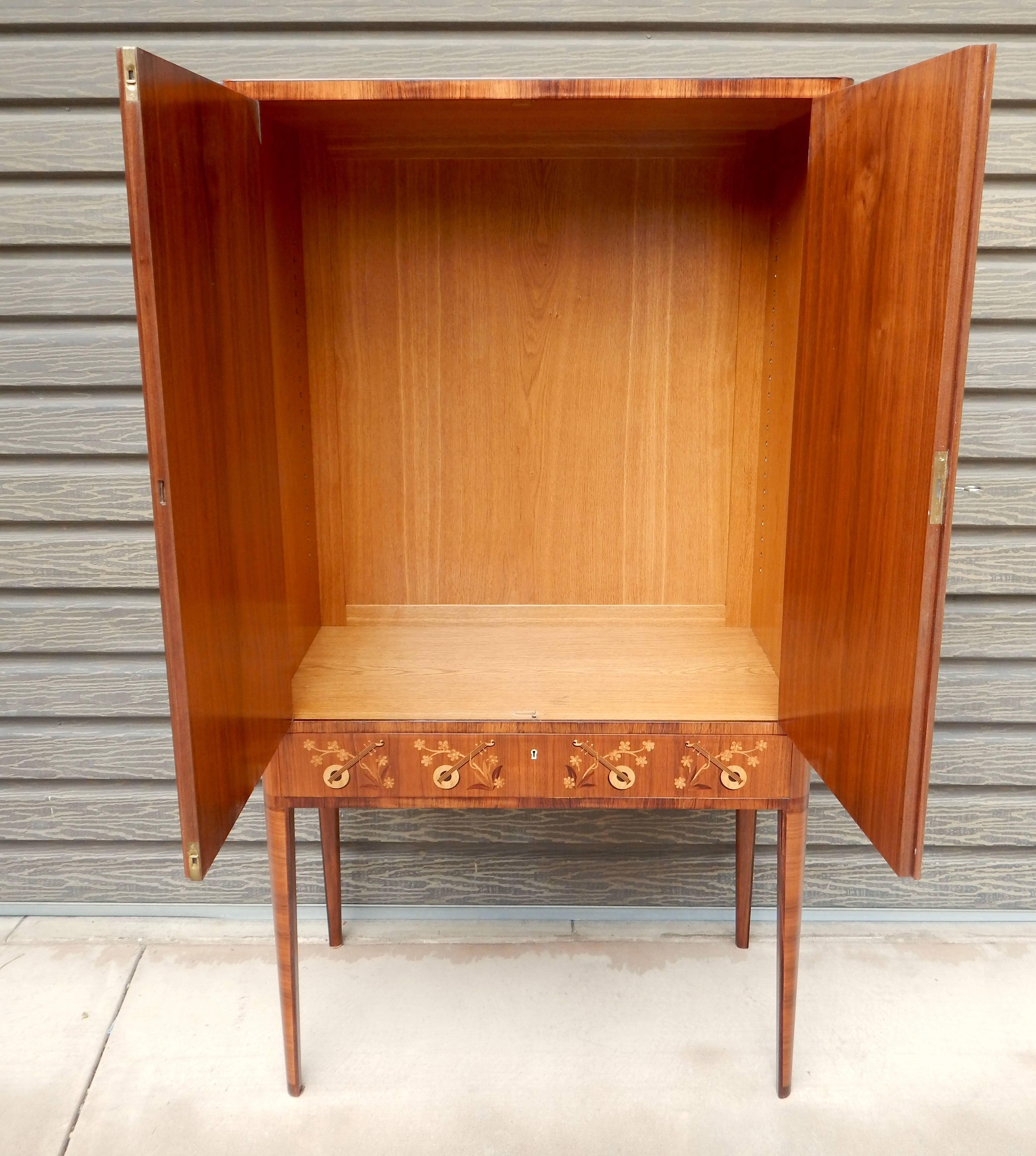 Swedish Art Moderne Storage Cabinet with Inlaid Musical Instruments, circa 1940 For Sale 1