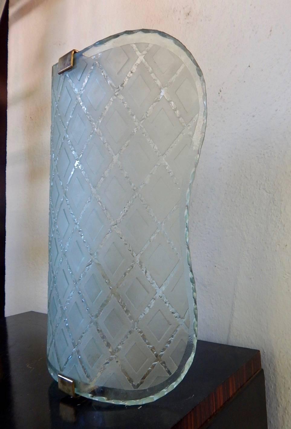 Art Deco Swedish Moderne Etched Glass Wall Sconce, circa 1940 For Sale